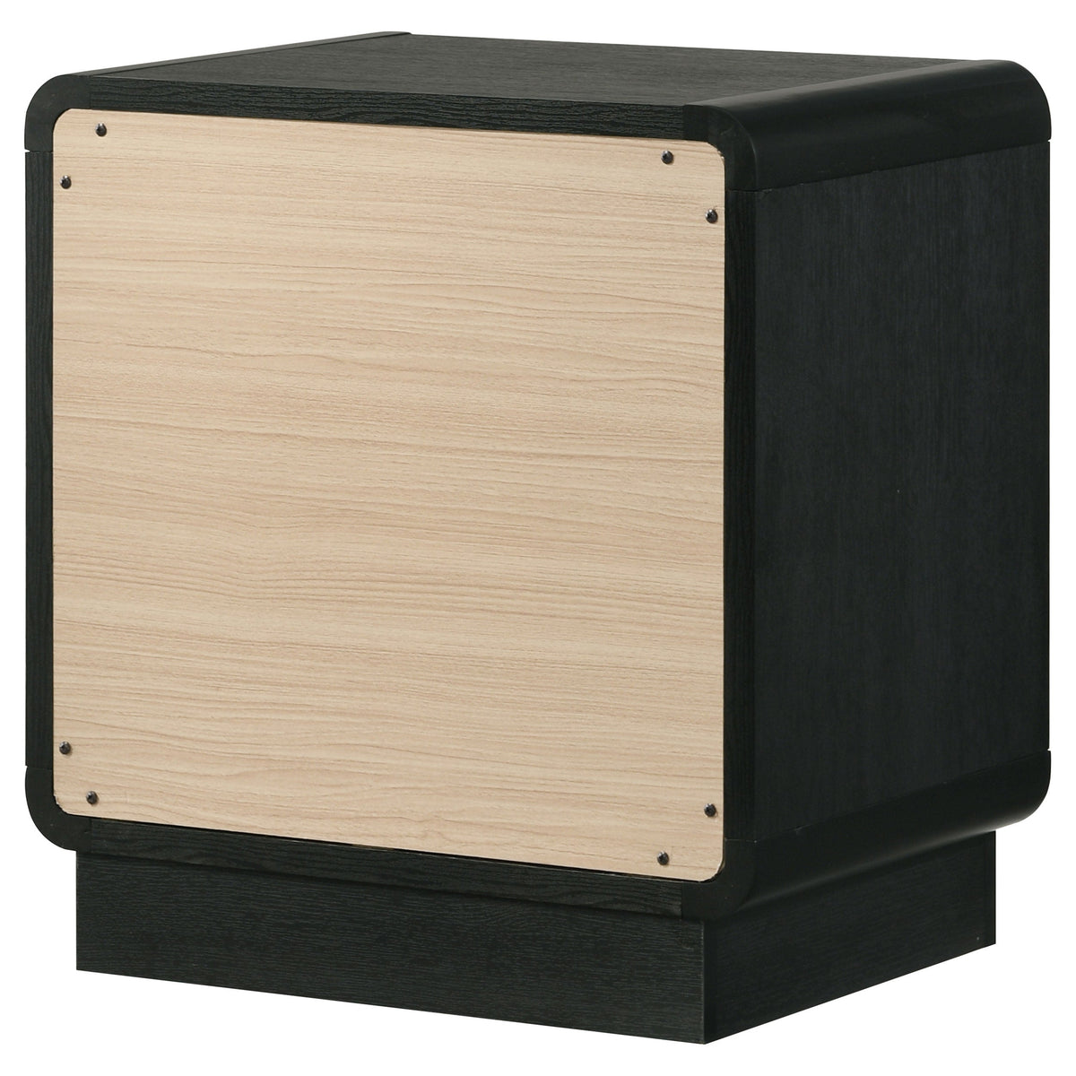Cavelle Nightstands