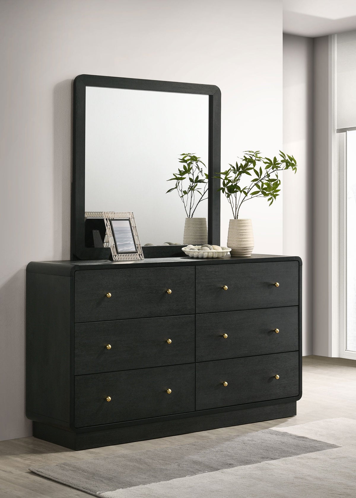 Cavelle Dresser with Mirrors