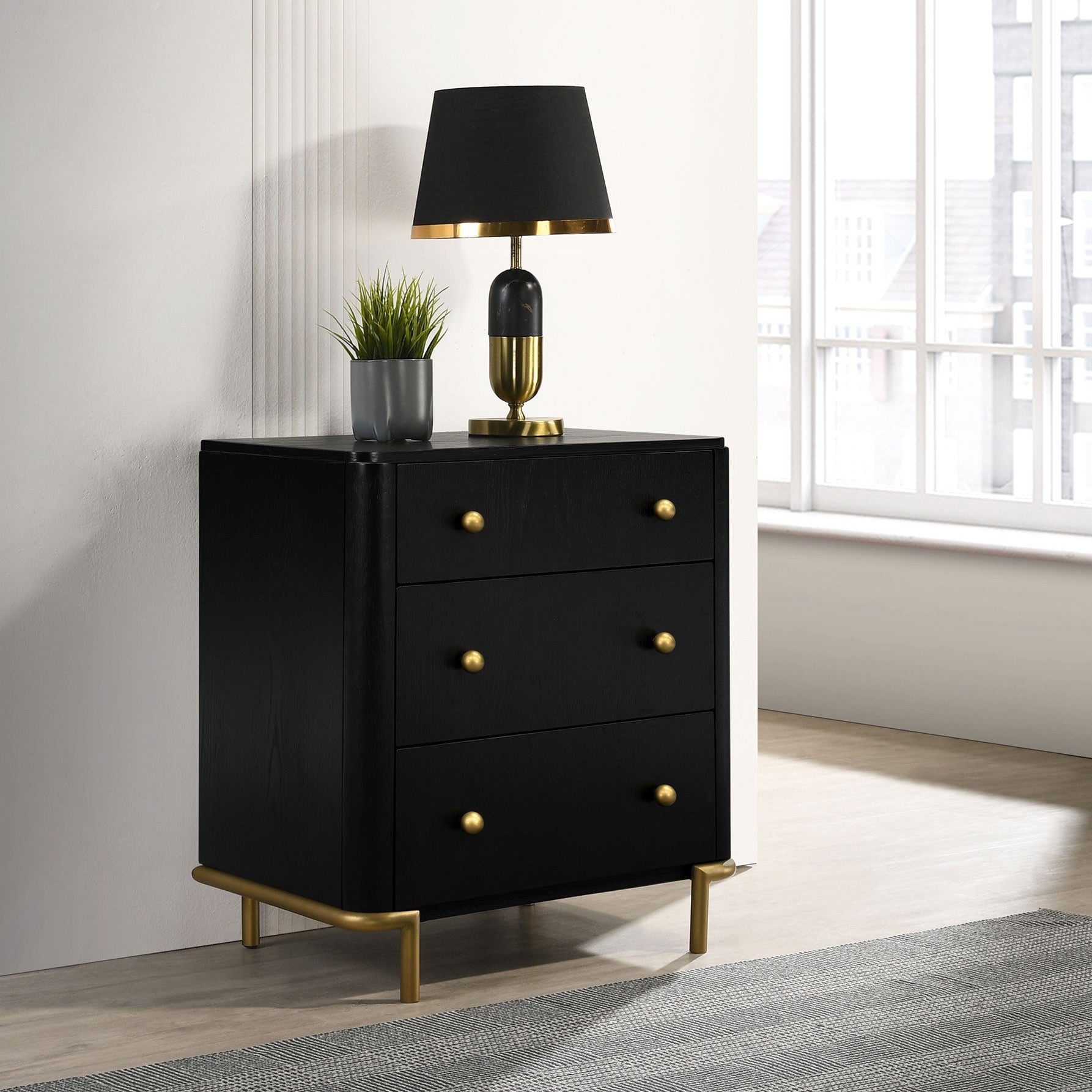 Arini 3-drawer Nightstand