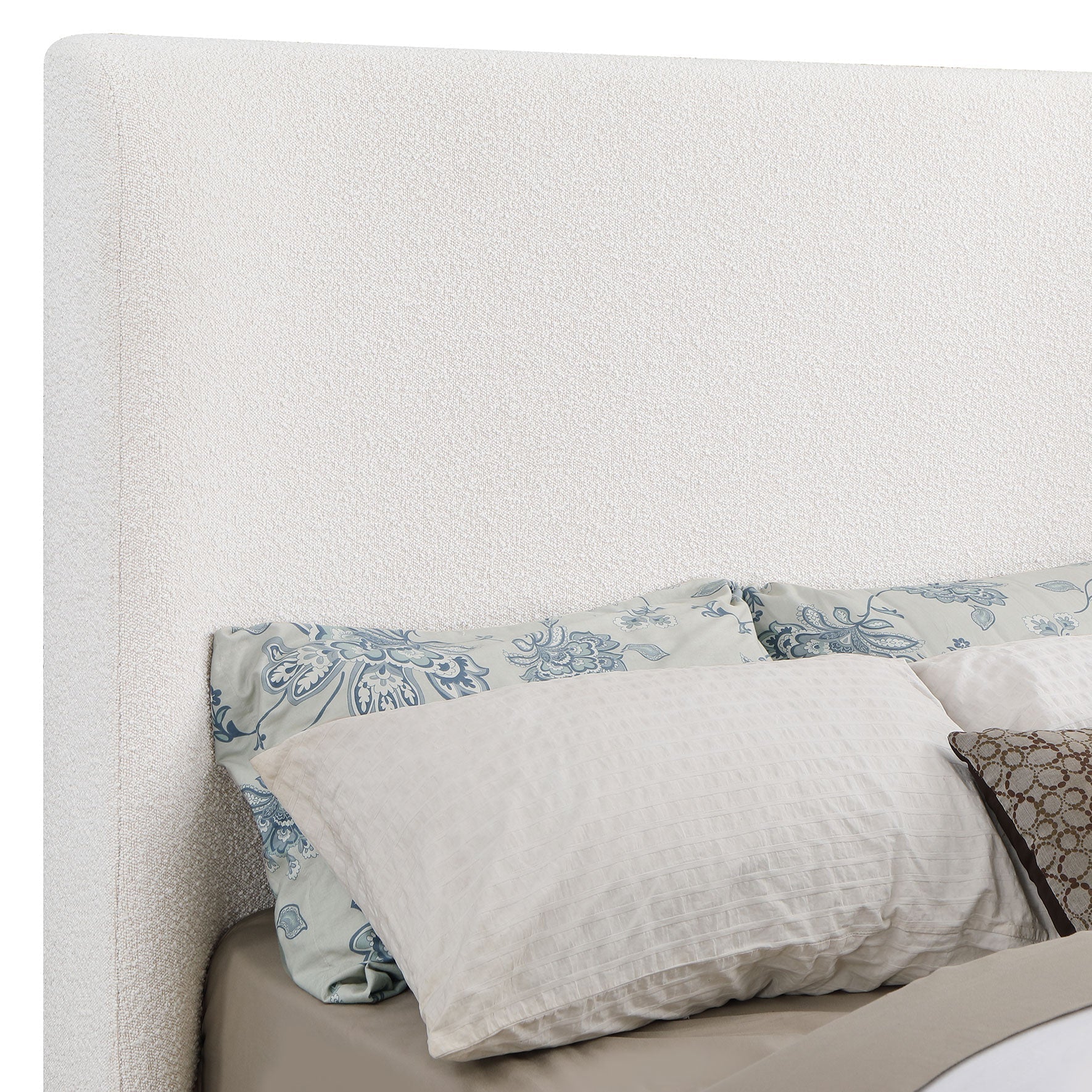Nala Upholstered Sleigh Bed Cream