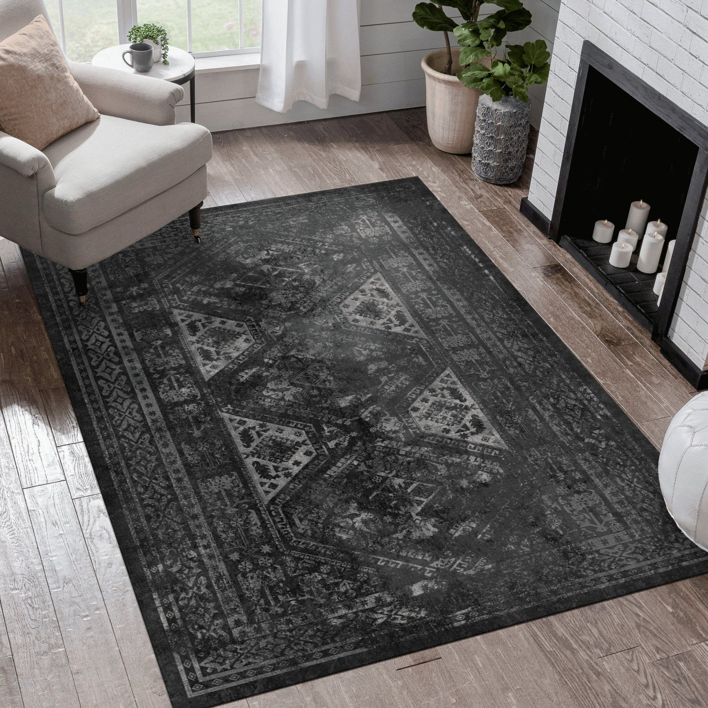 Kaden 5' x 8' Black/Gray Machine Washable Low-Pile, Non-Slip, Non-Shedding, Foldable, Kid & Pet Friendly Area Rug