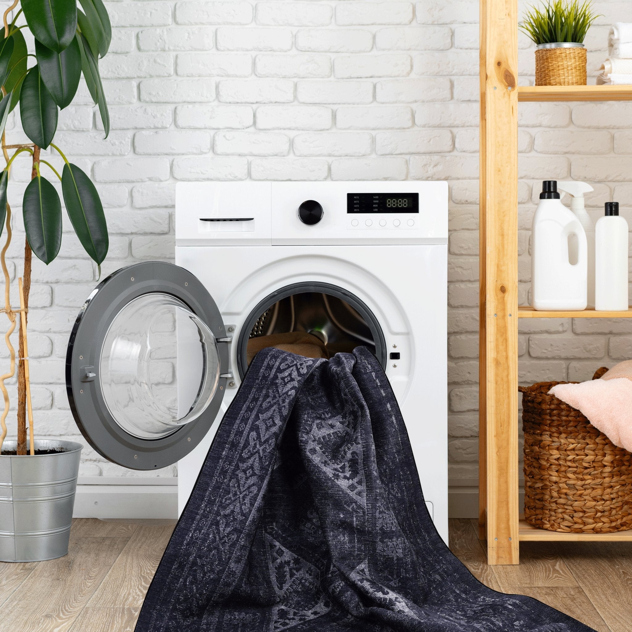 Kaden 3' x 5' Black/Gray Machine Washable Low-Pile, Non-Slip, Non-Shedding, Foldable, Kid & Pet Friendly Area Rug