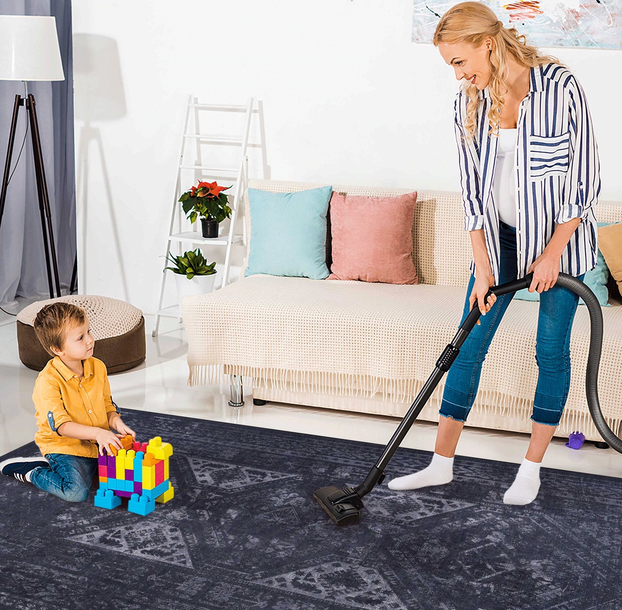 Kaden 9' x 12' Black/Gray Machine Washable Low-Pile, Non-Slip, Non-Shedding, Foldable, Kid & Pet Friendly Area Rug