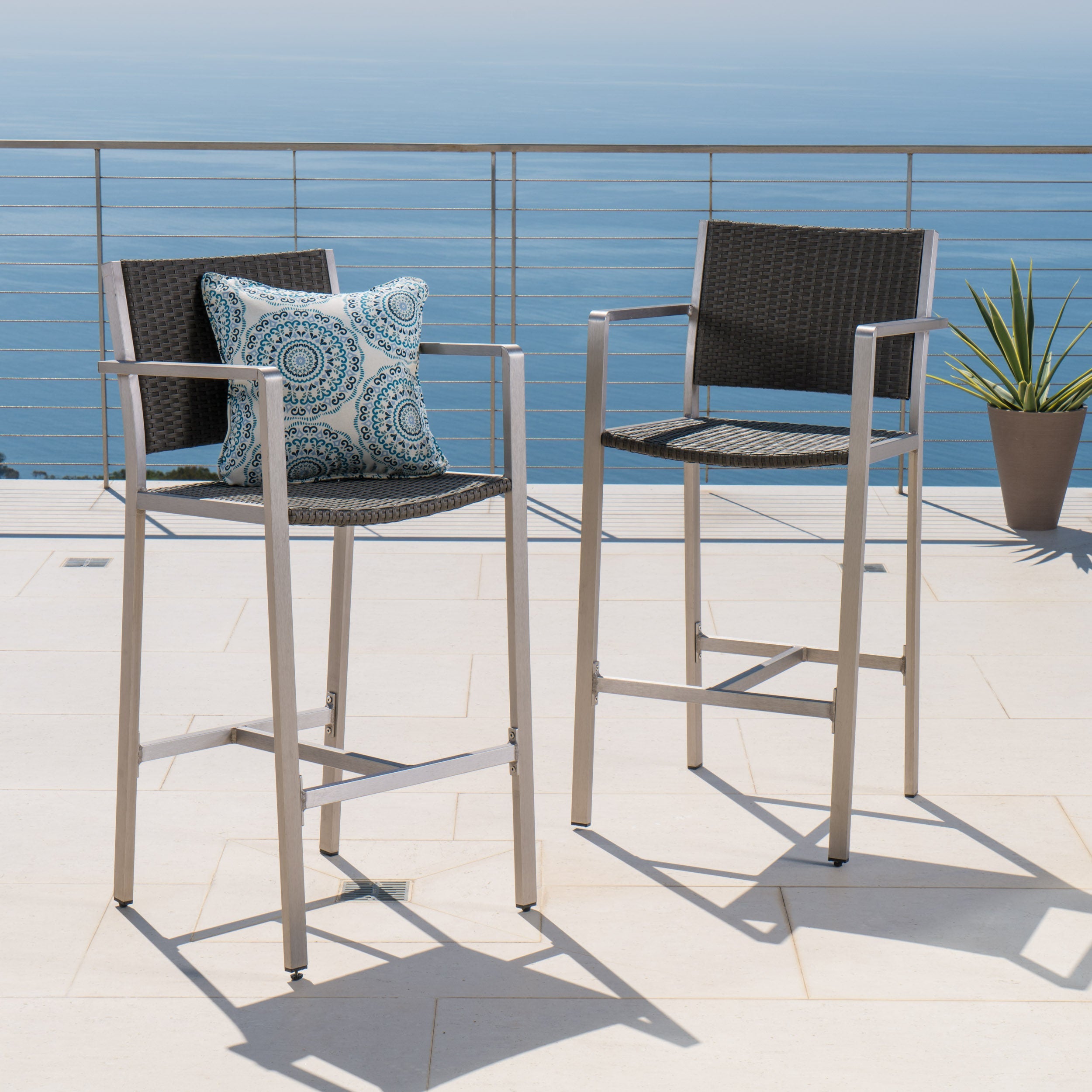 Rust-Proof Outdoor Bar Stool Rattan Frame - Silver