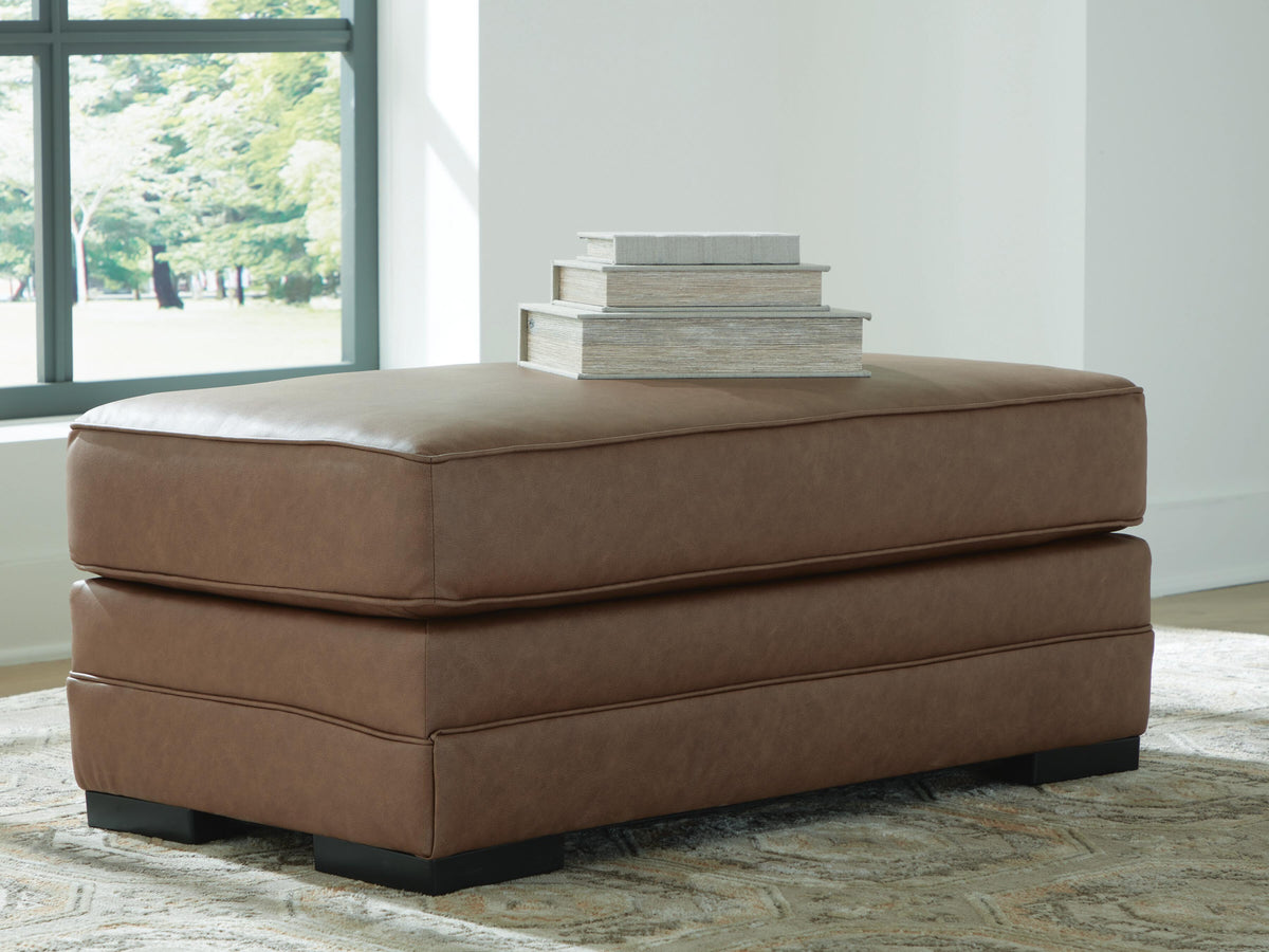 VillaCourt Ottomans