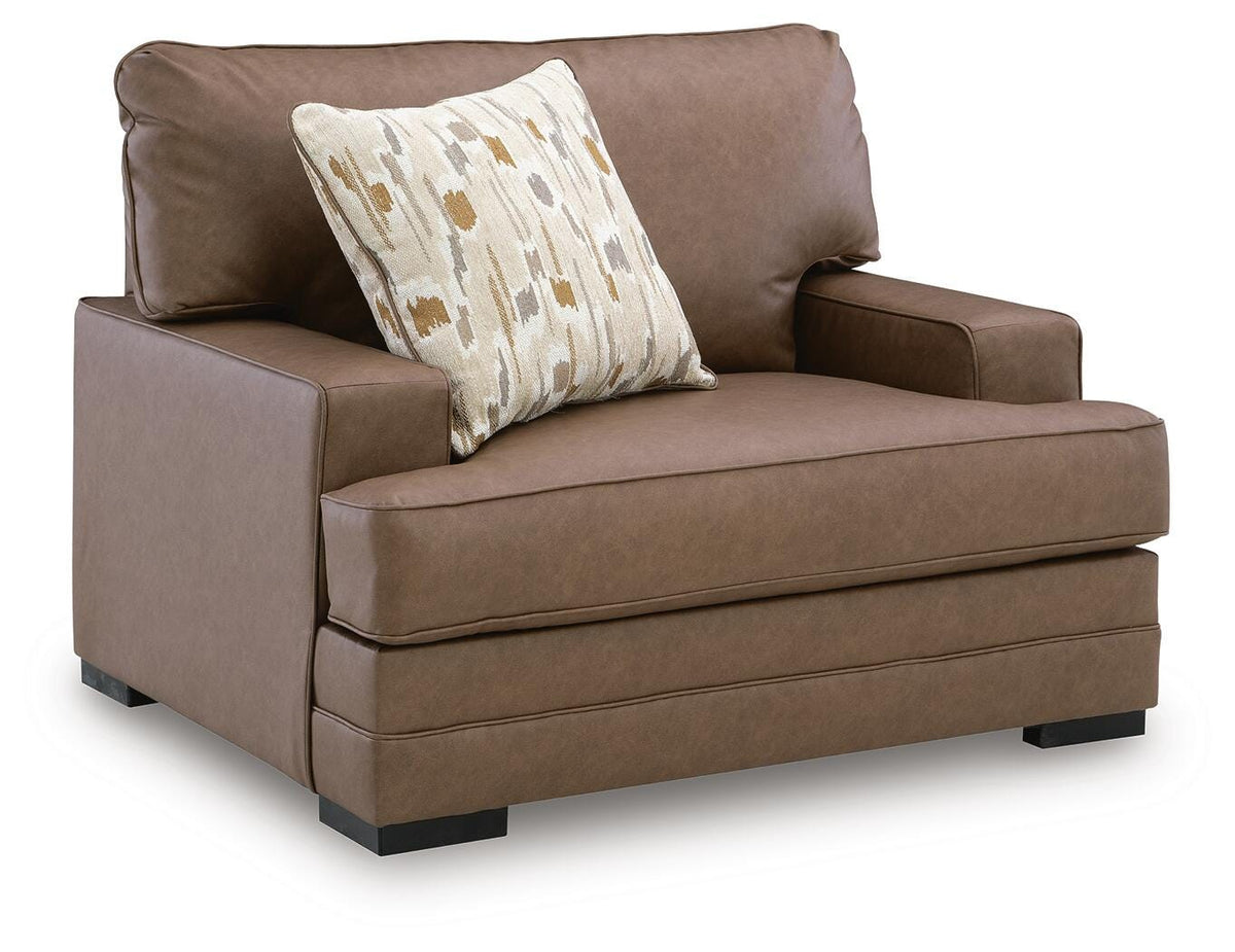 VillaCourt Accent Chairs