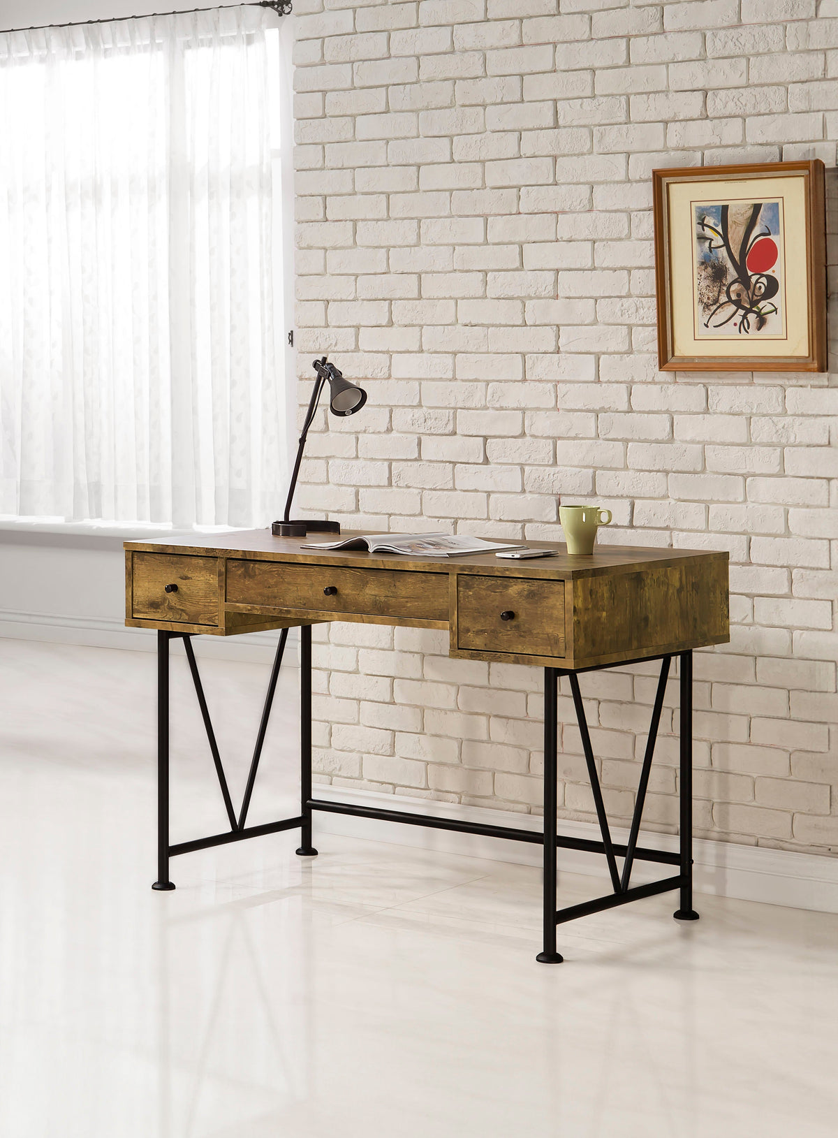 Analiese Desks