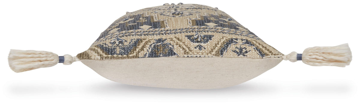 Winbury Accent Pillows