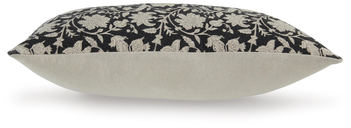 Alanderson Accent Pillows