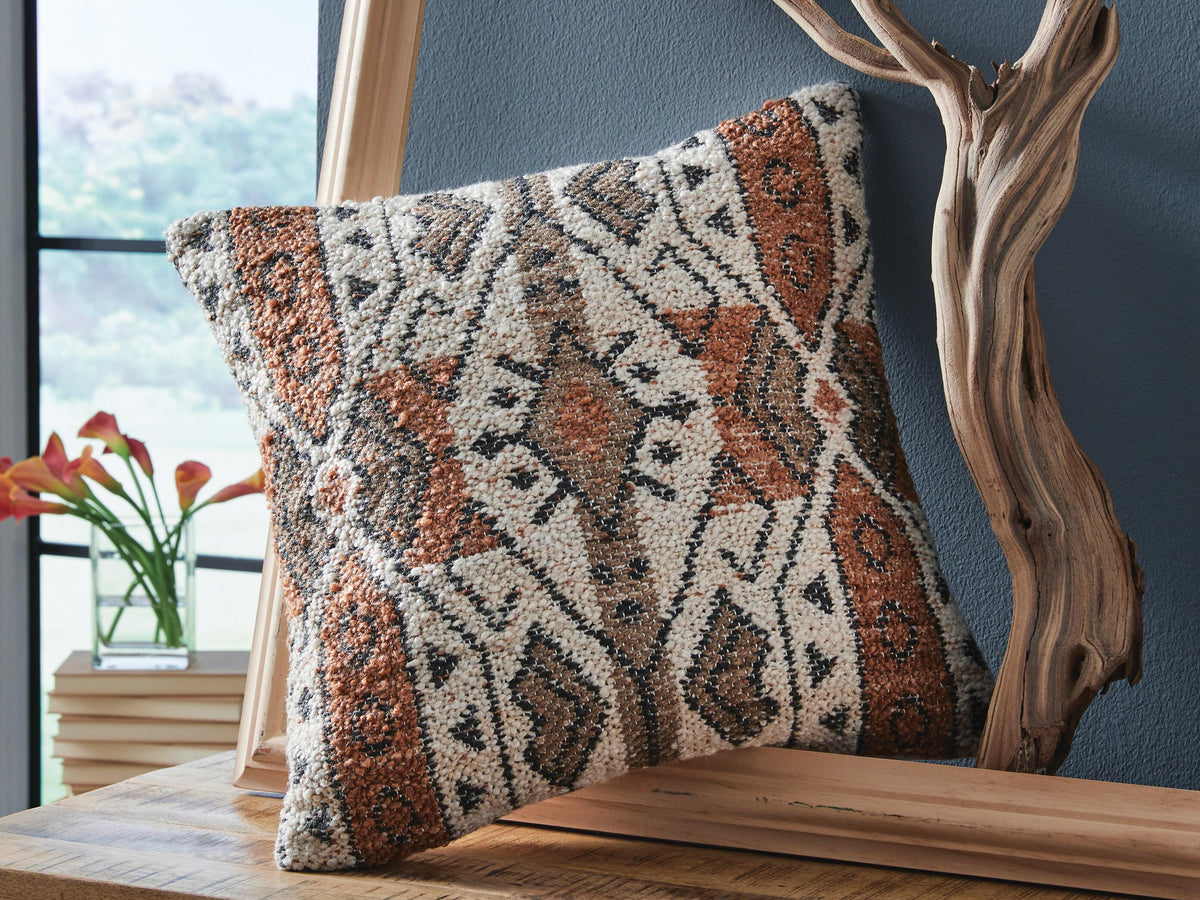 Kierenworth Accent Pillows