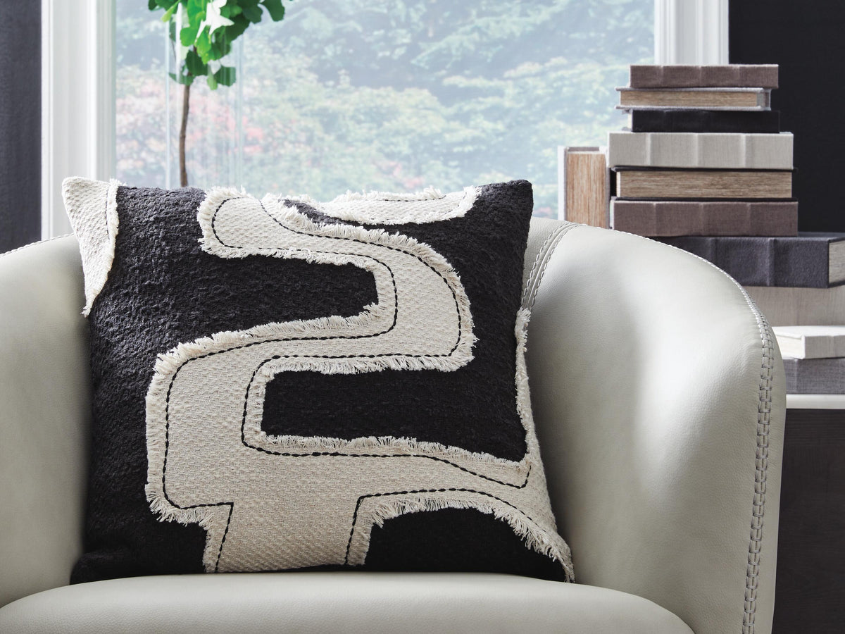 Veerbank Accent Pillows