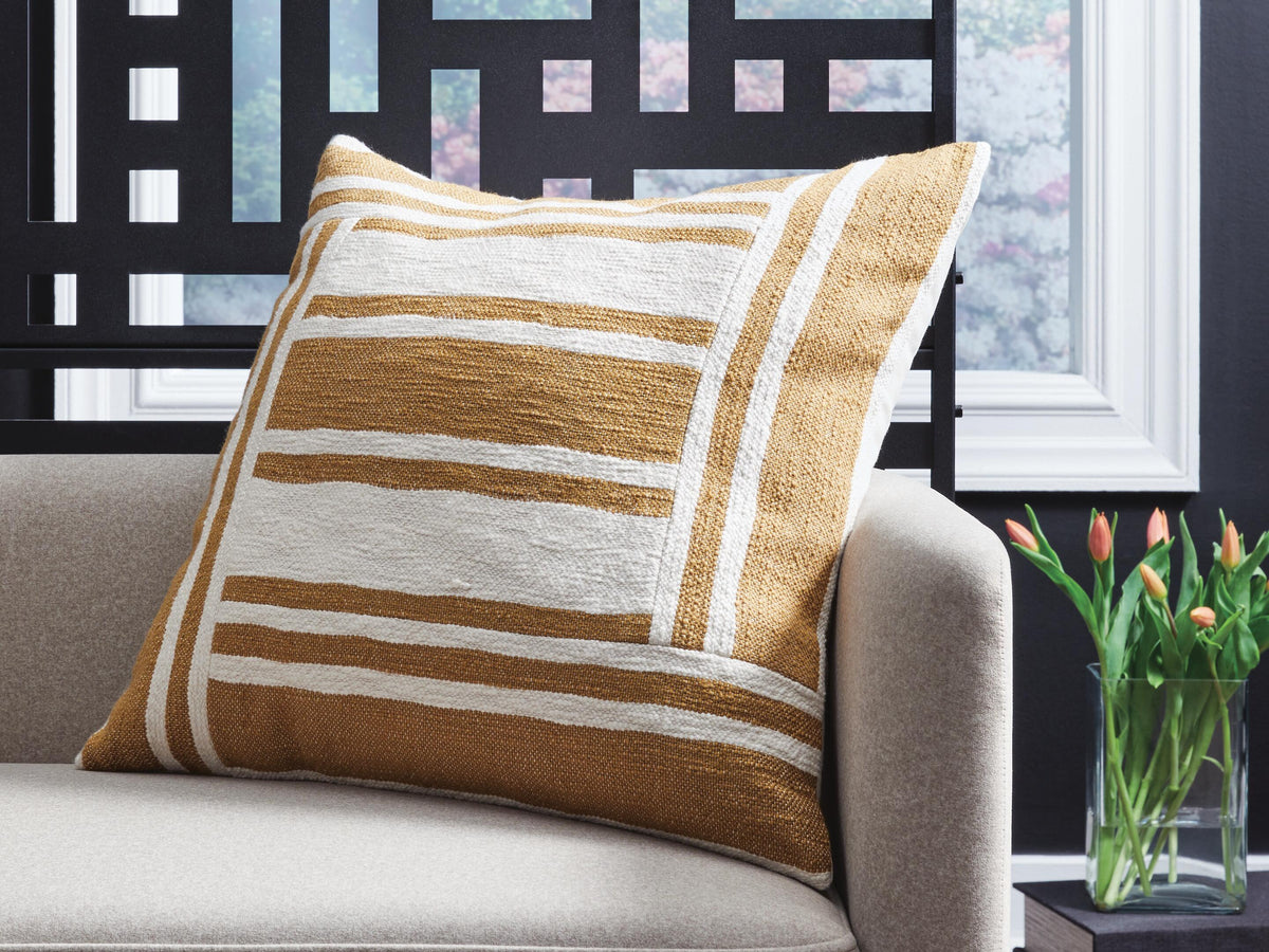 Darrman Accent Pillows