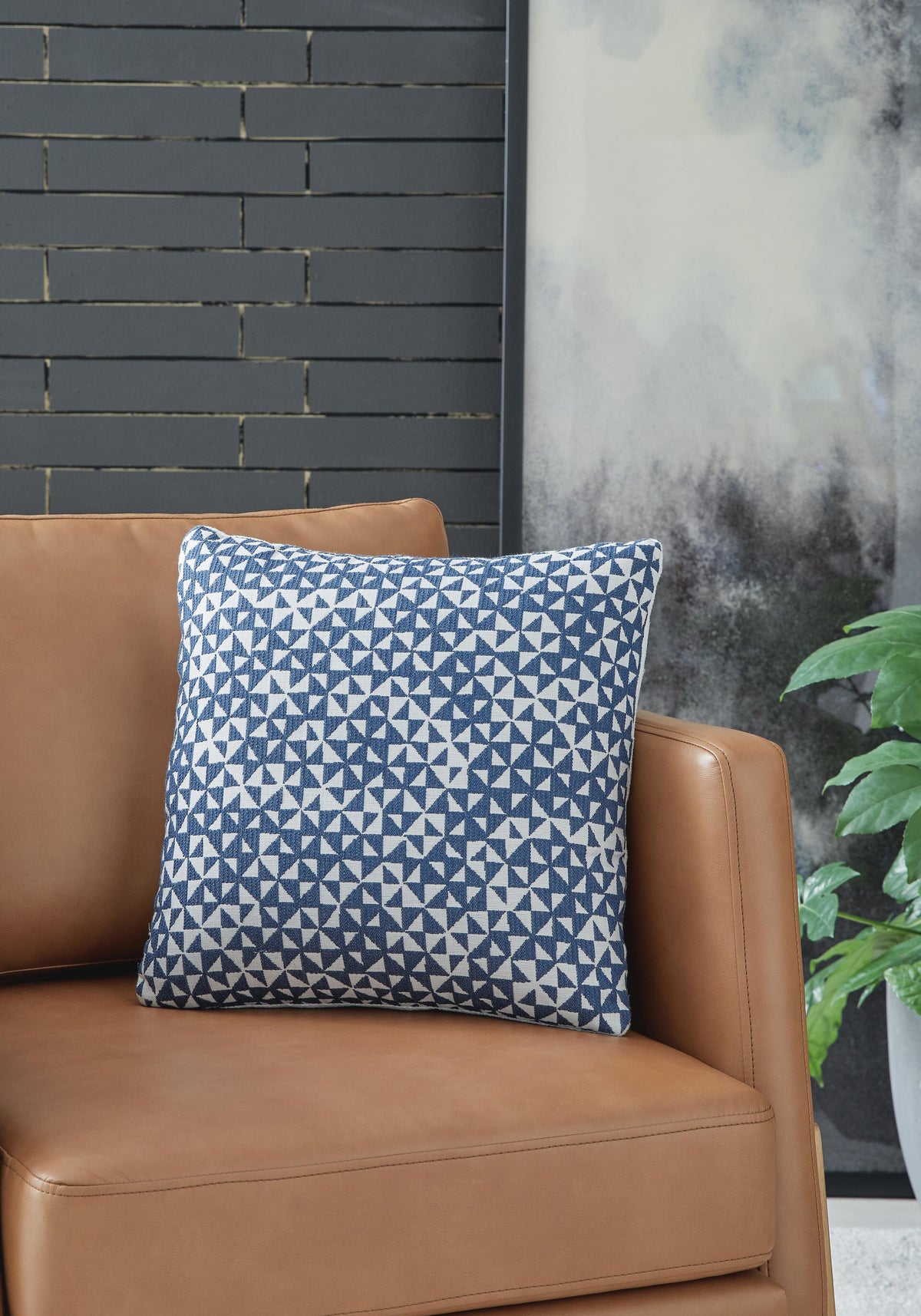 Jaycott Accent Pillows