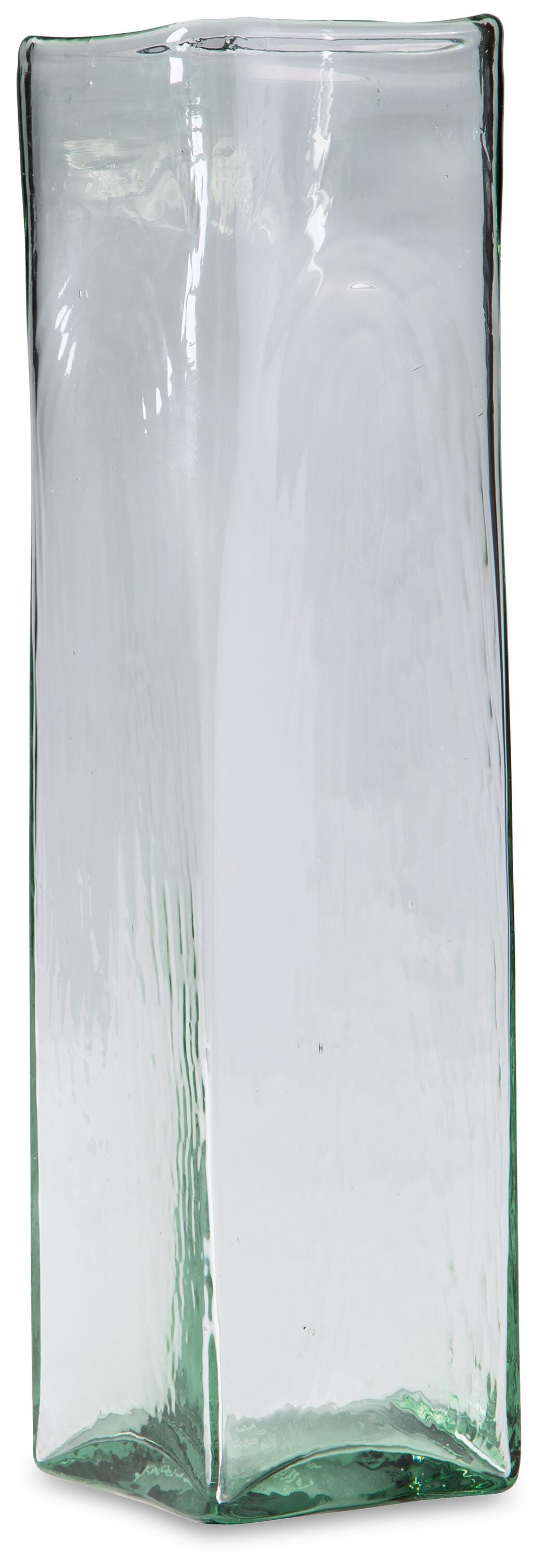 Taylow Vases