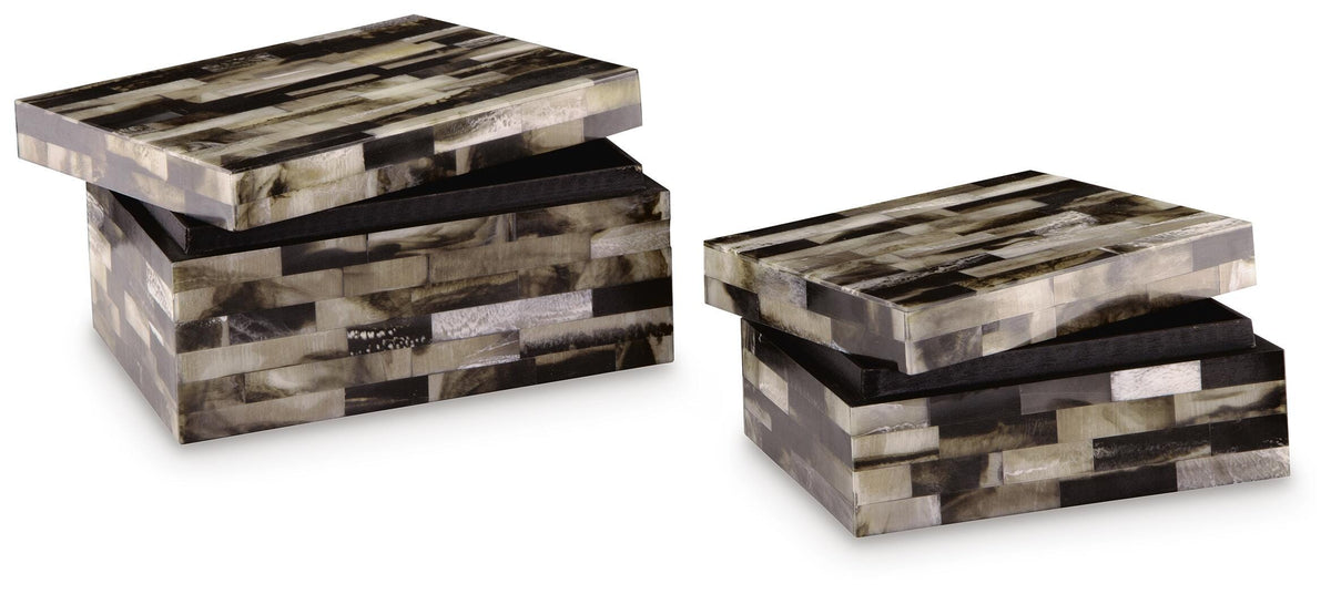 Ellford Baskets & Boxes