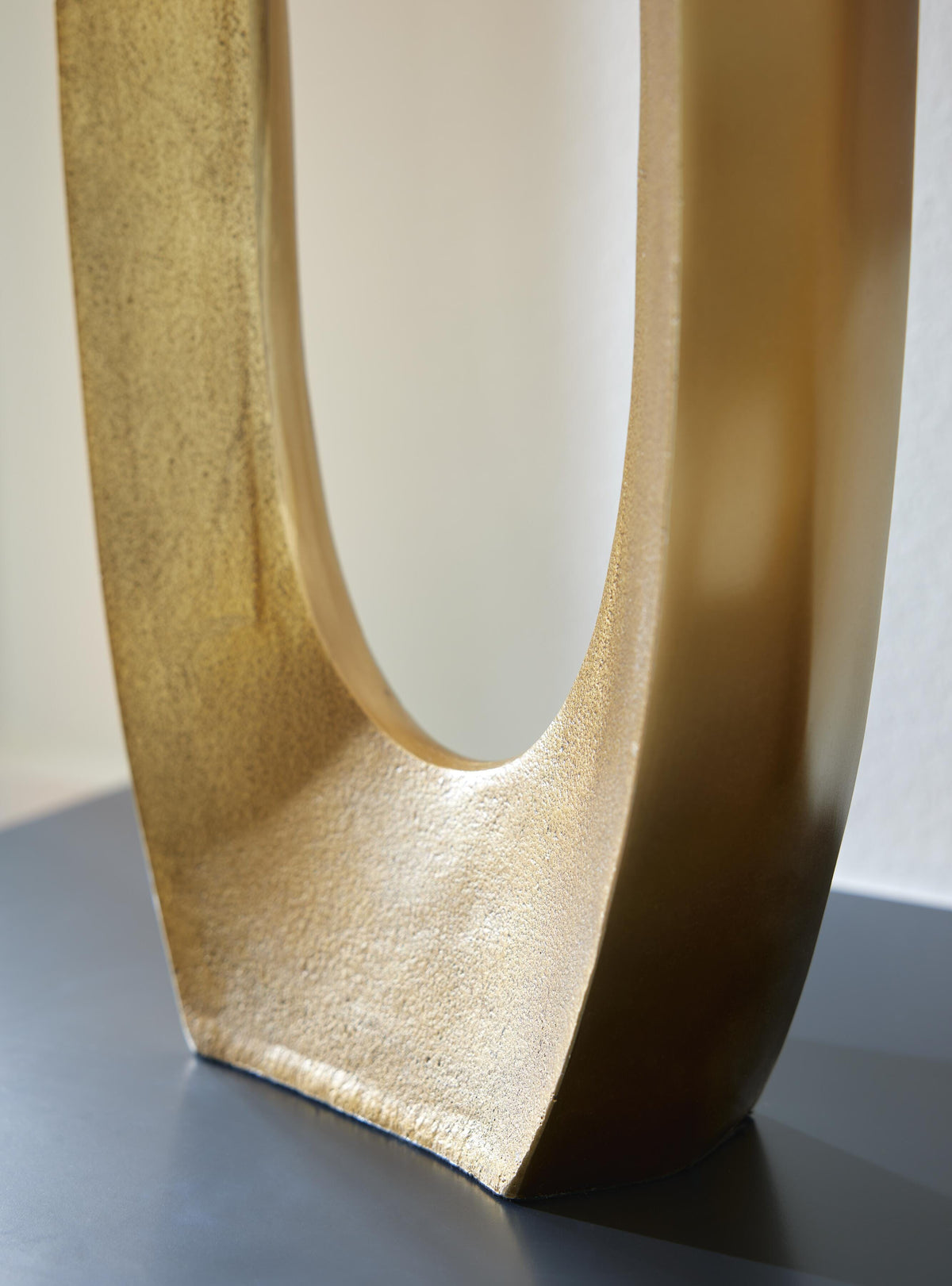 Lawtonville Vase by Ashley - image 8