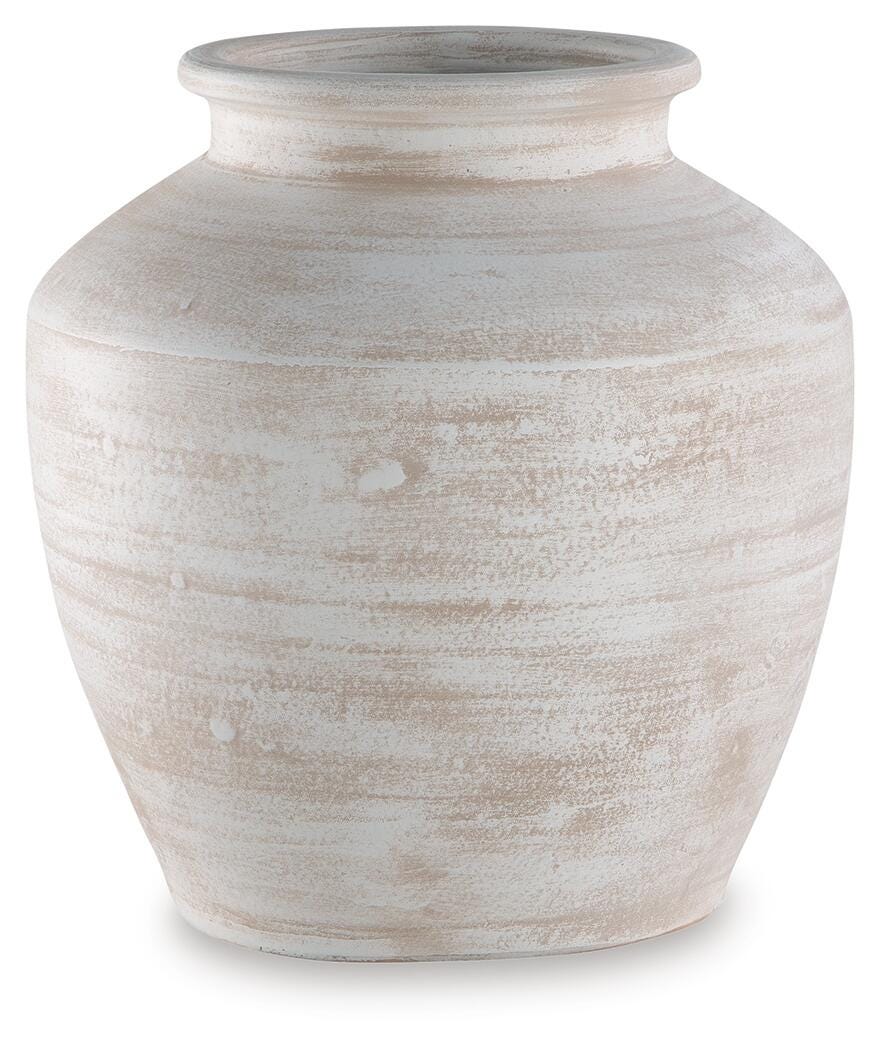 Meadie Vases