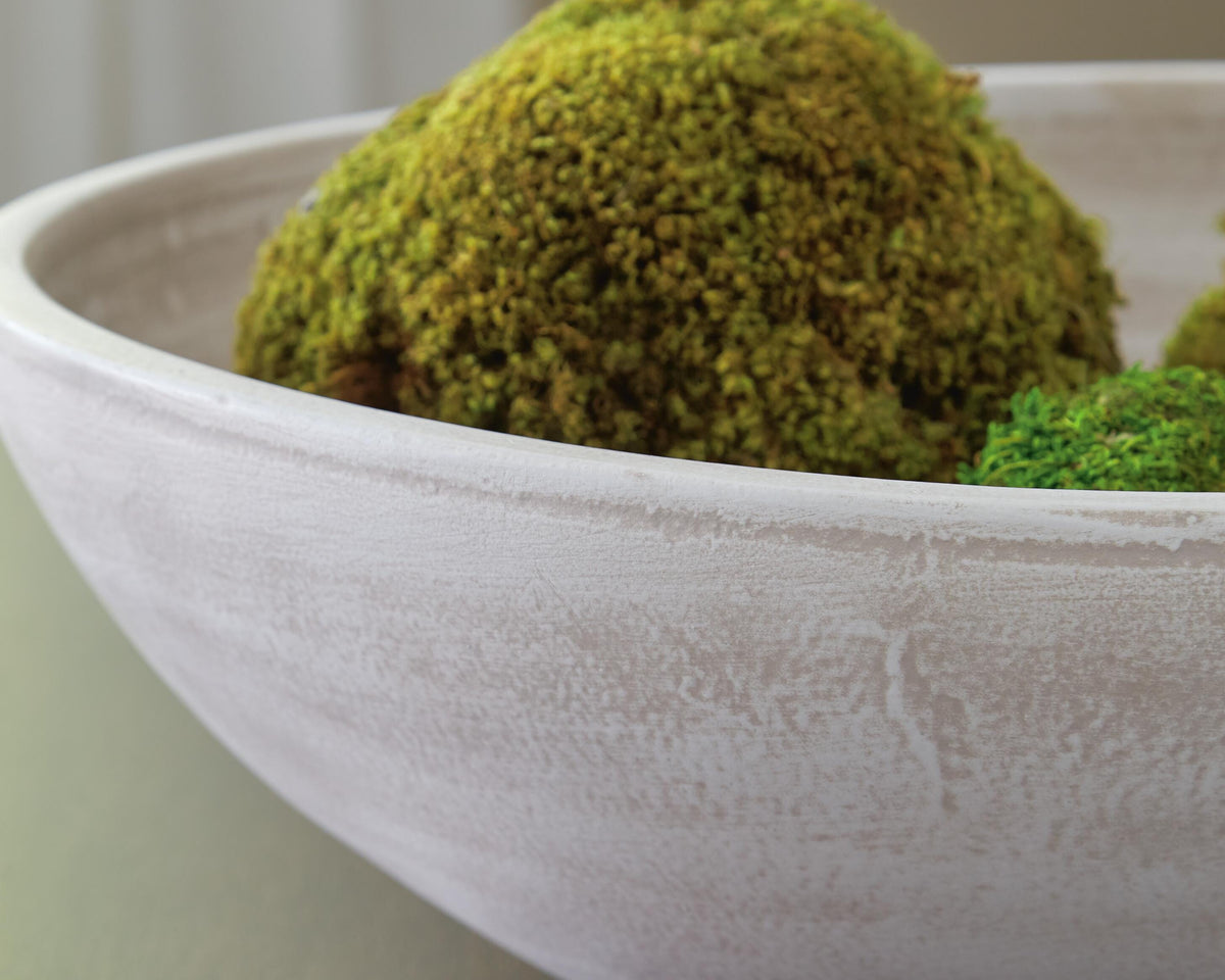 Meadie Bowls & Trays