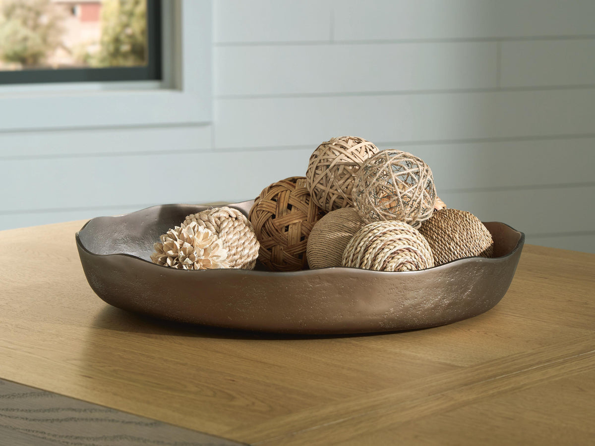 Wallmen Bowls & Trays