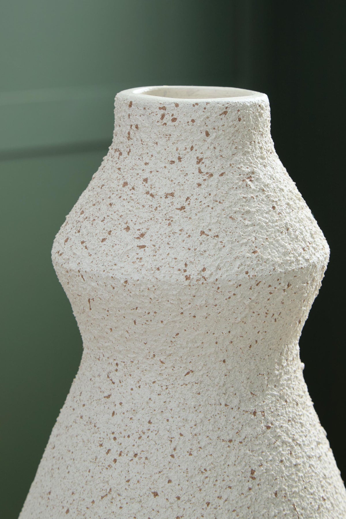 Dawthorne Vase by Ashley - image 6