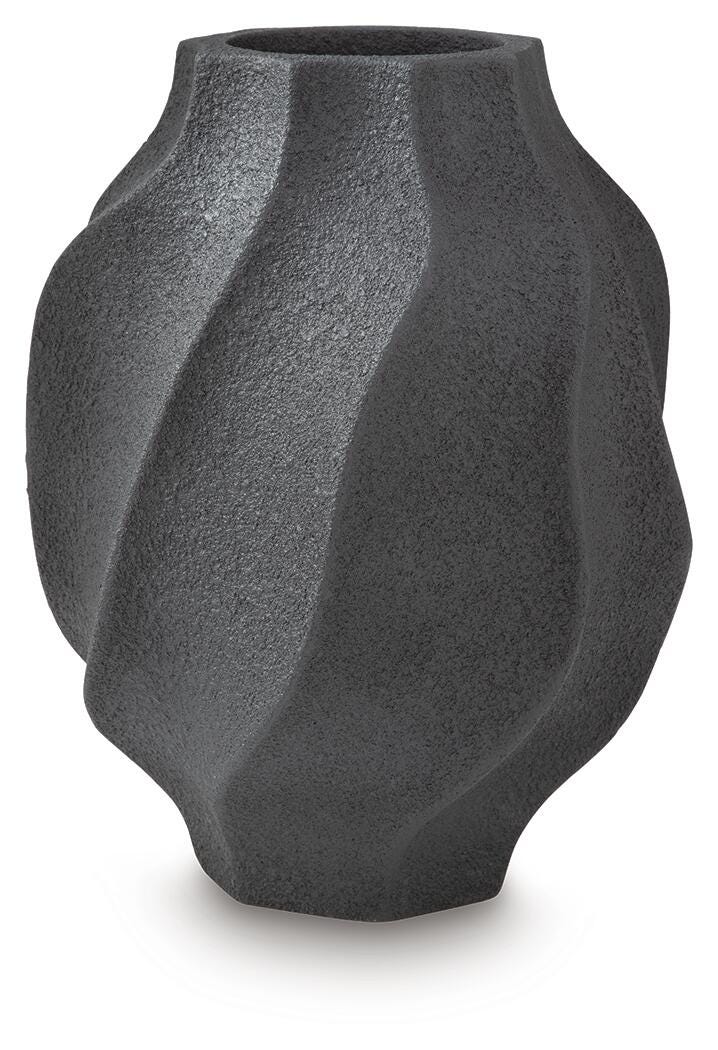 Judworth Vases