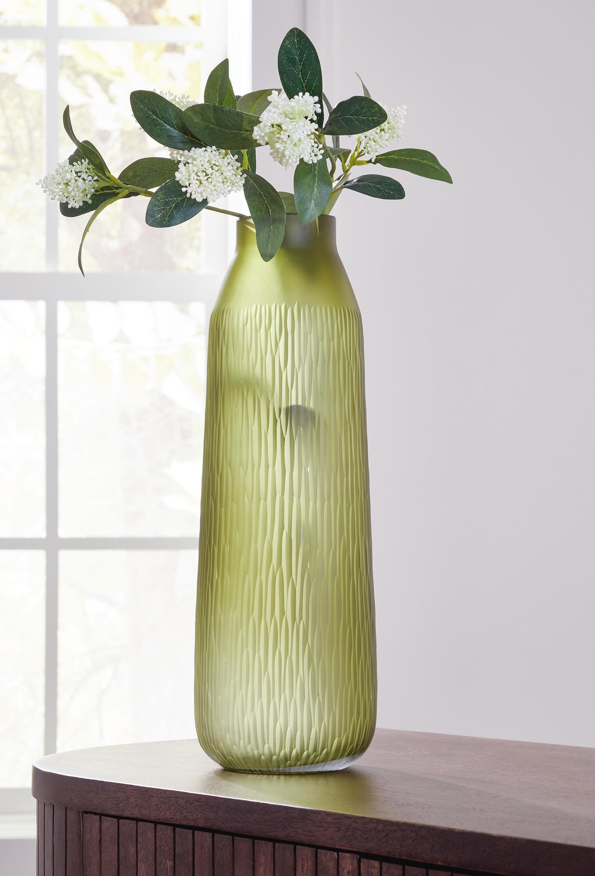 Scottyard Vases