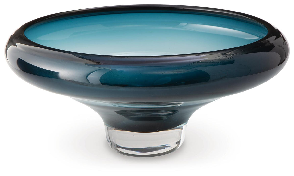 Vallborough Bowls & Trays