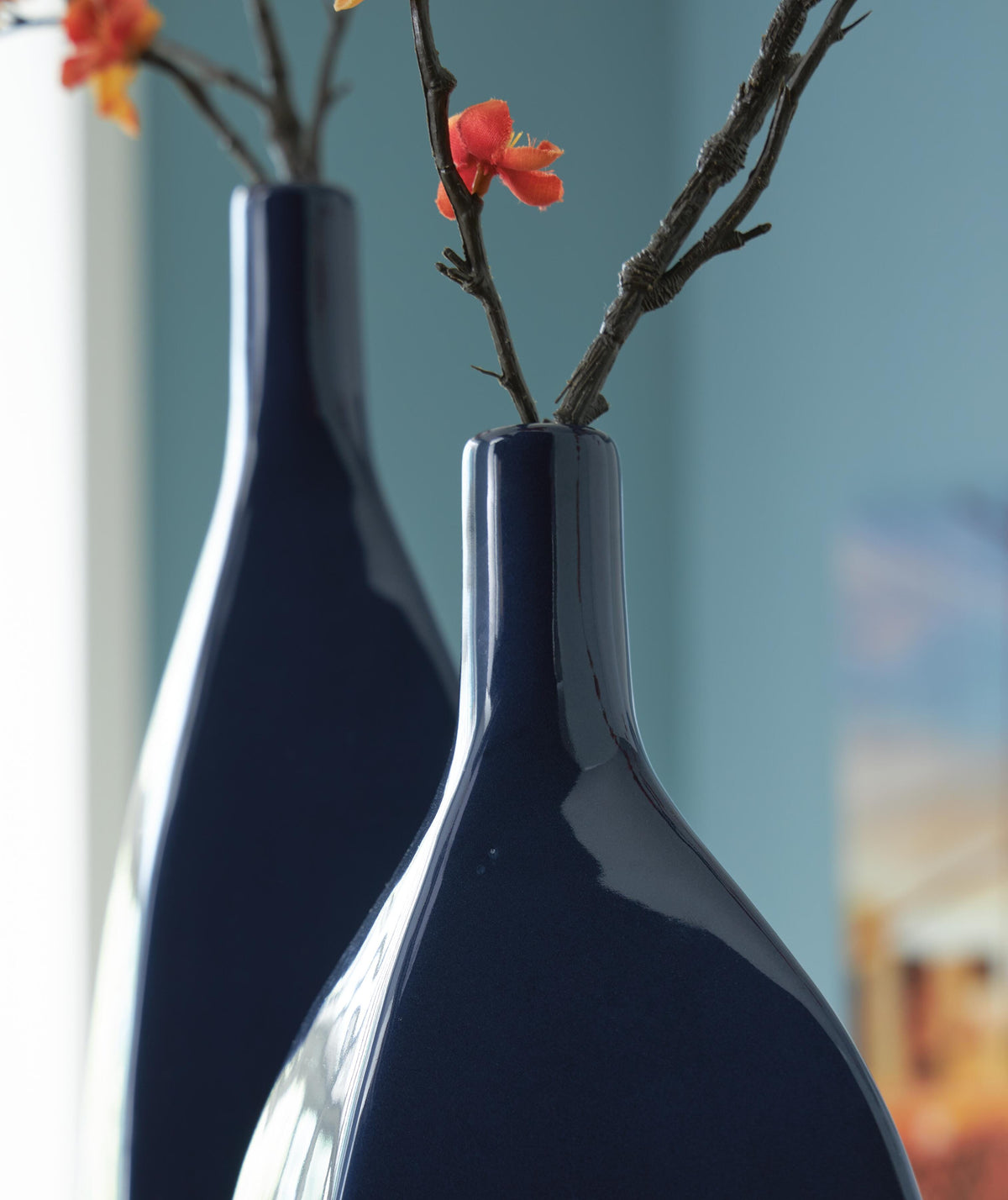 Abtinson Vases