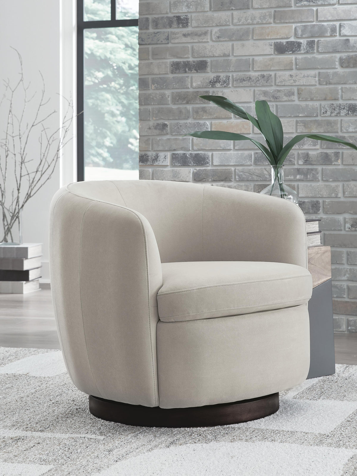 Annbury Accent Chairs