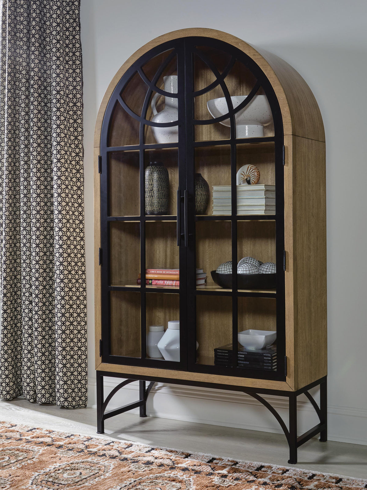 Gwenwich Accent Cabinets