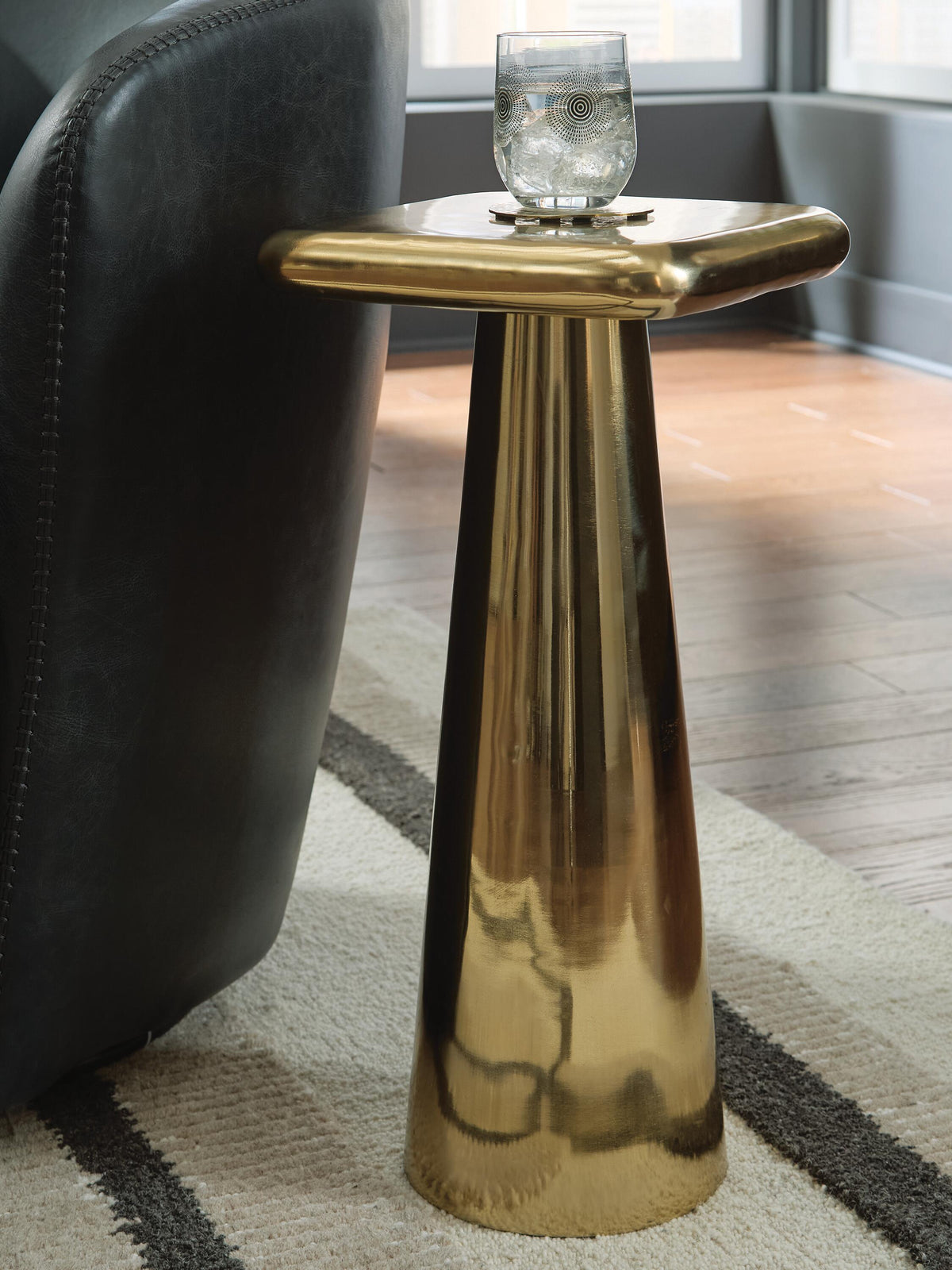 Dallenburg End & Side Tables