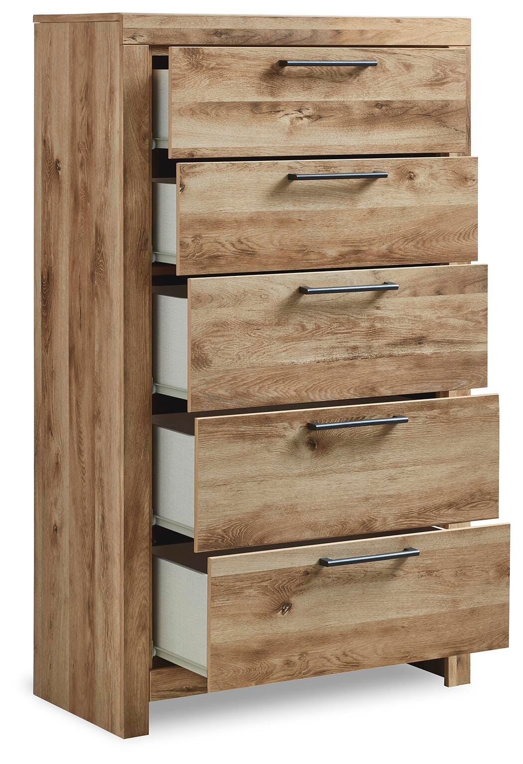 Hyanna Chests