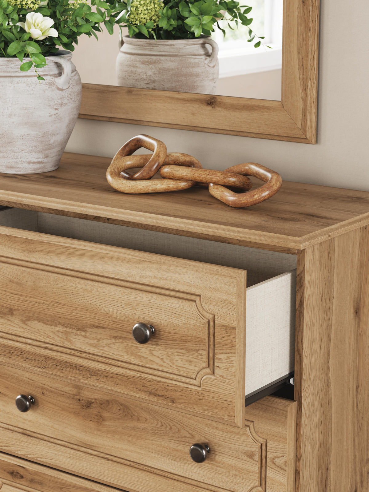 Aleaport Bedroom Sets