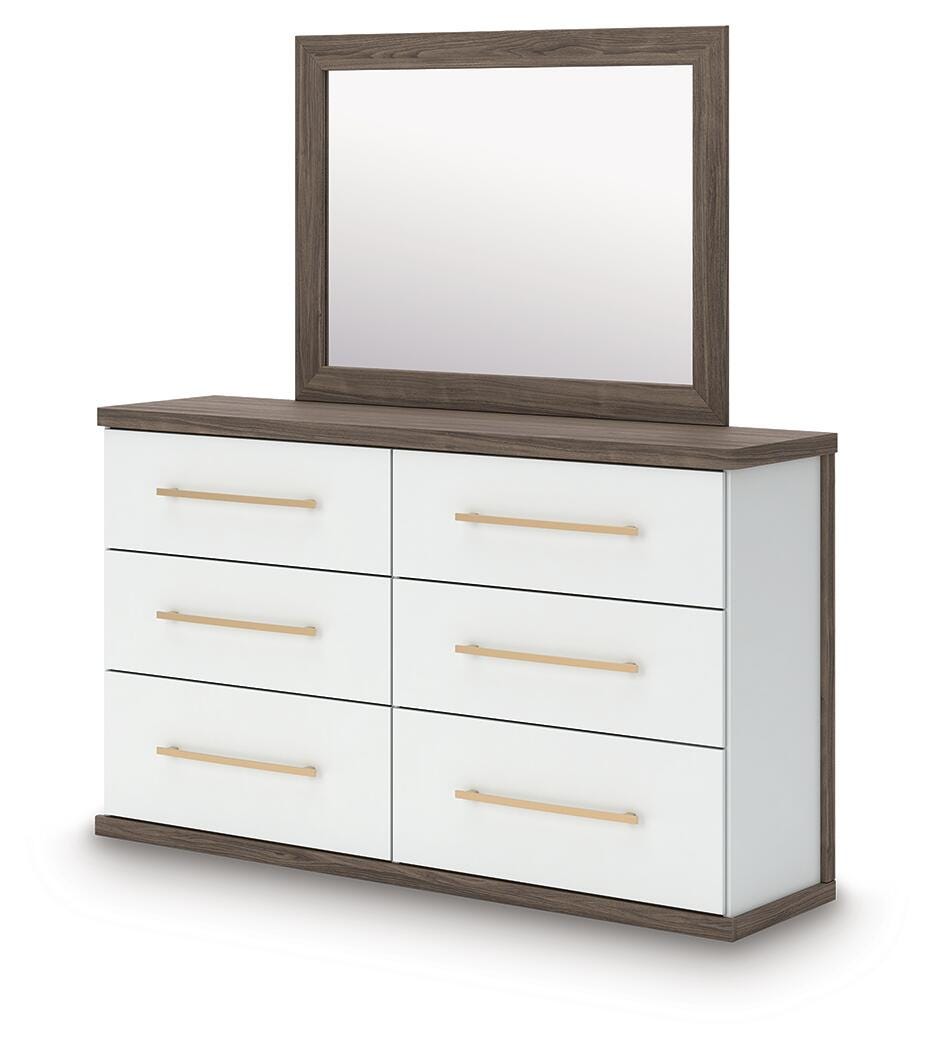 Kendanport Dresser with Mirrors