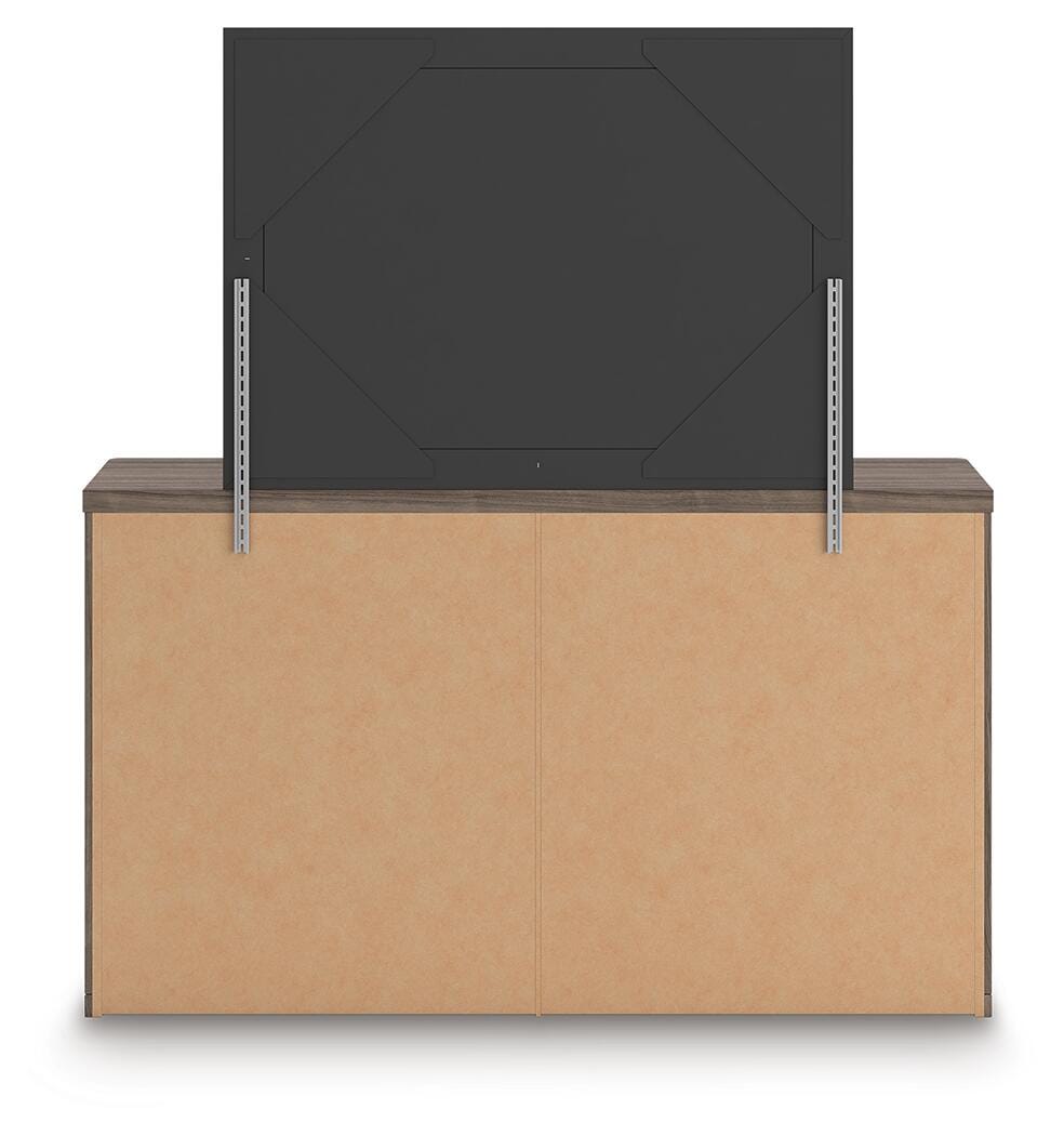 Kendanport Dresser with Mirrors