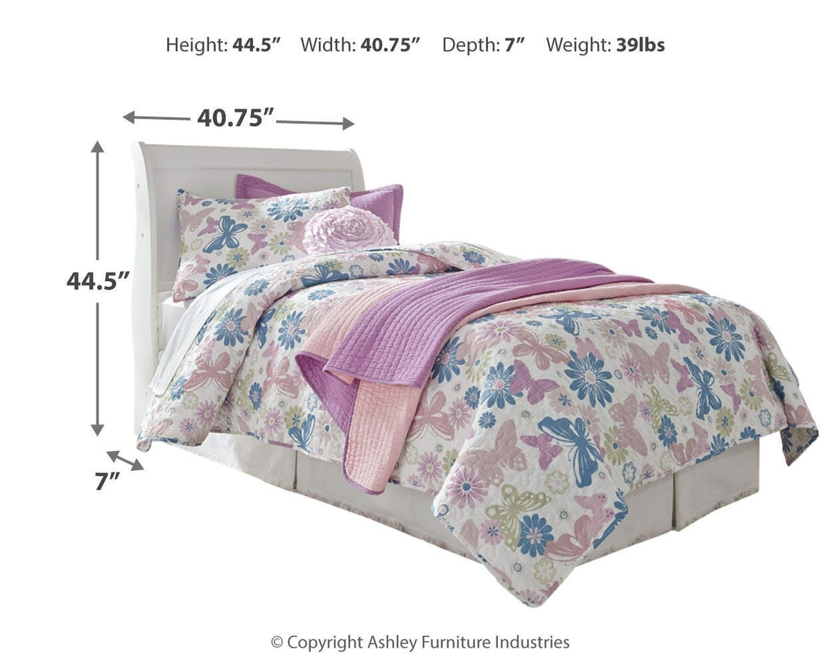 Anarasia Bedroom Sets