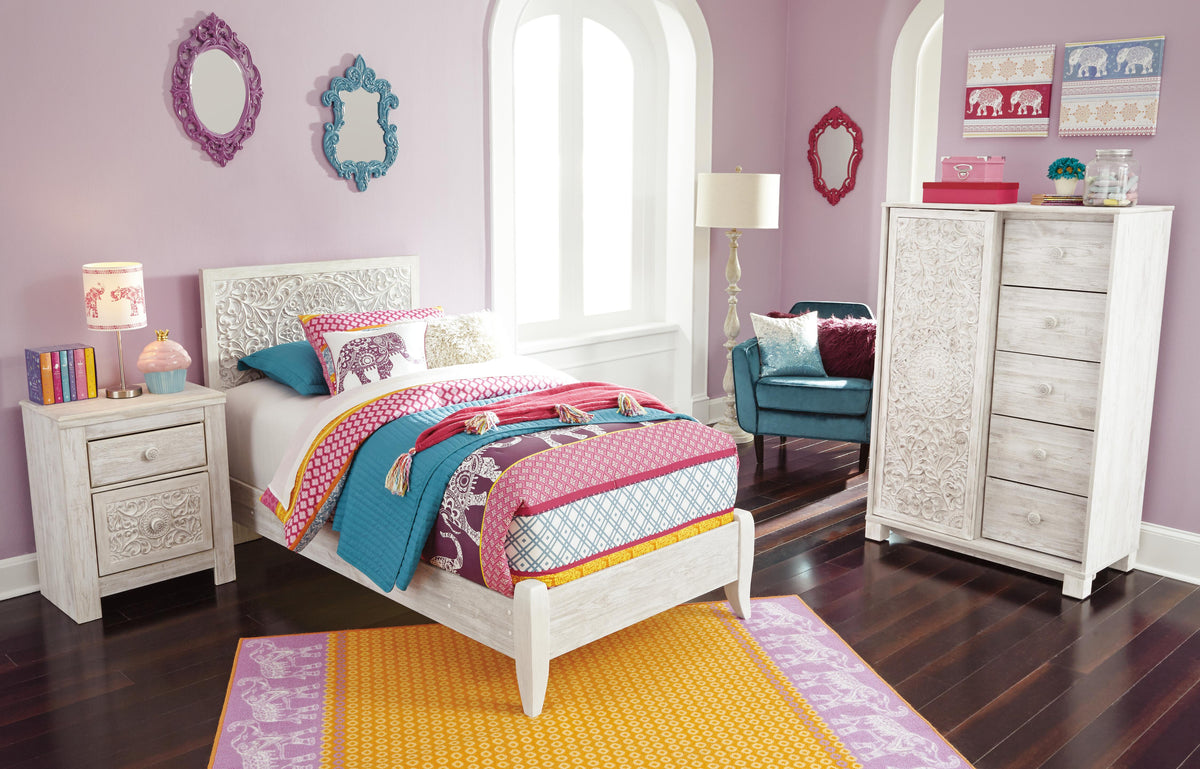 Paxberry Nightstands