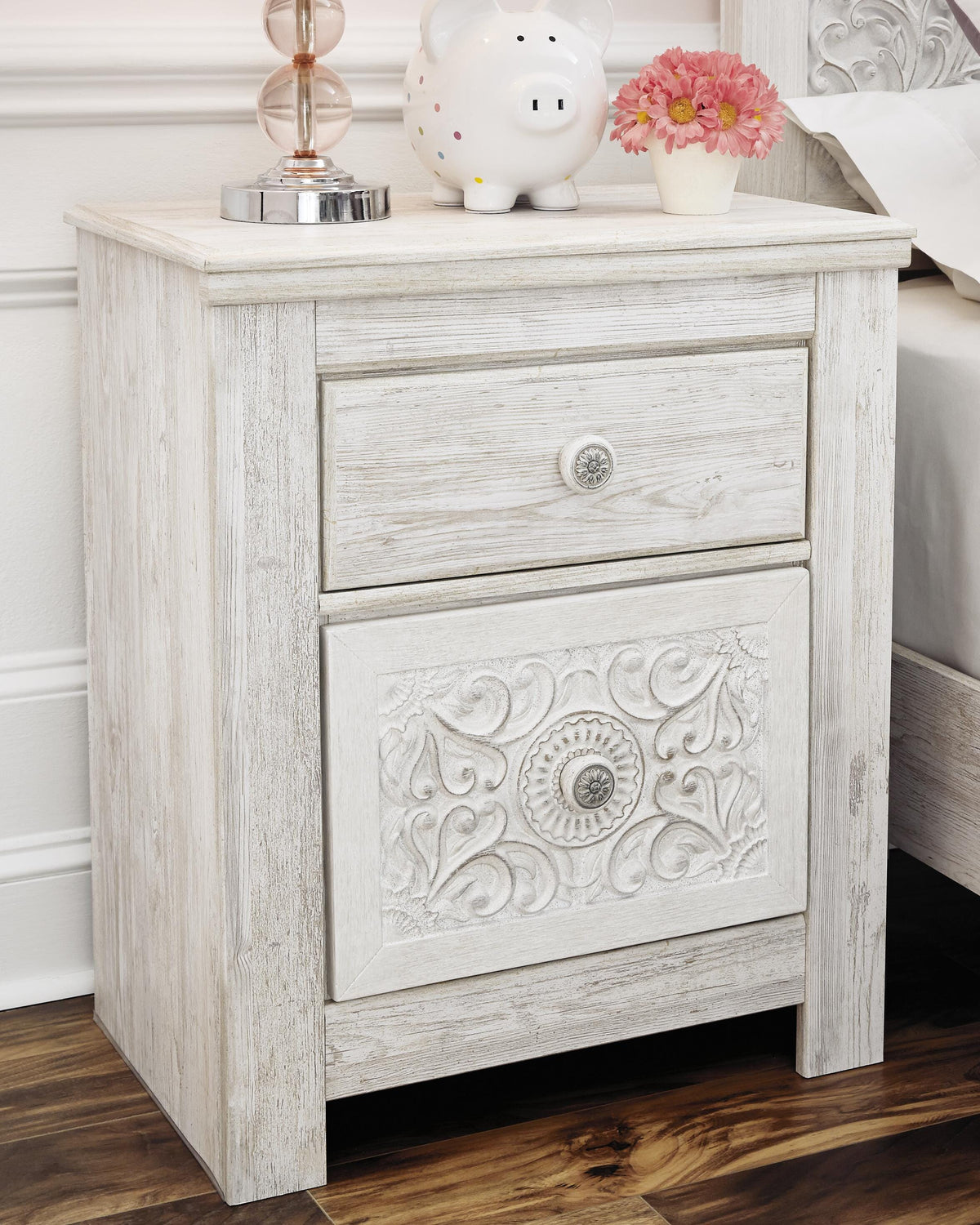 Paxberry Nightstands