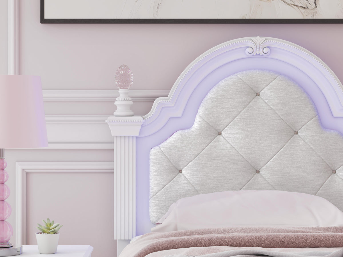 Kozlani Bedroom Sets