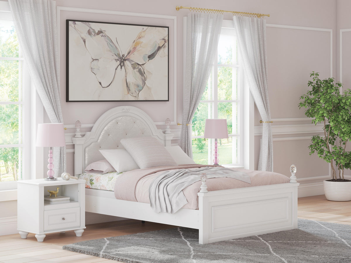 Kozlani Bedroom Sets
