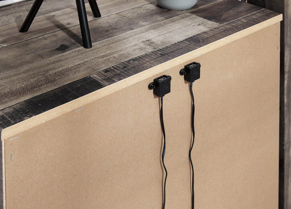 Derekson Bedroom Sets