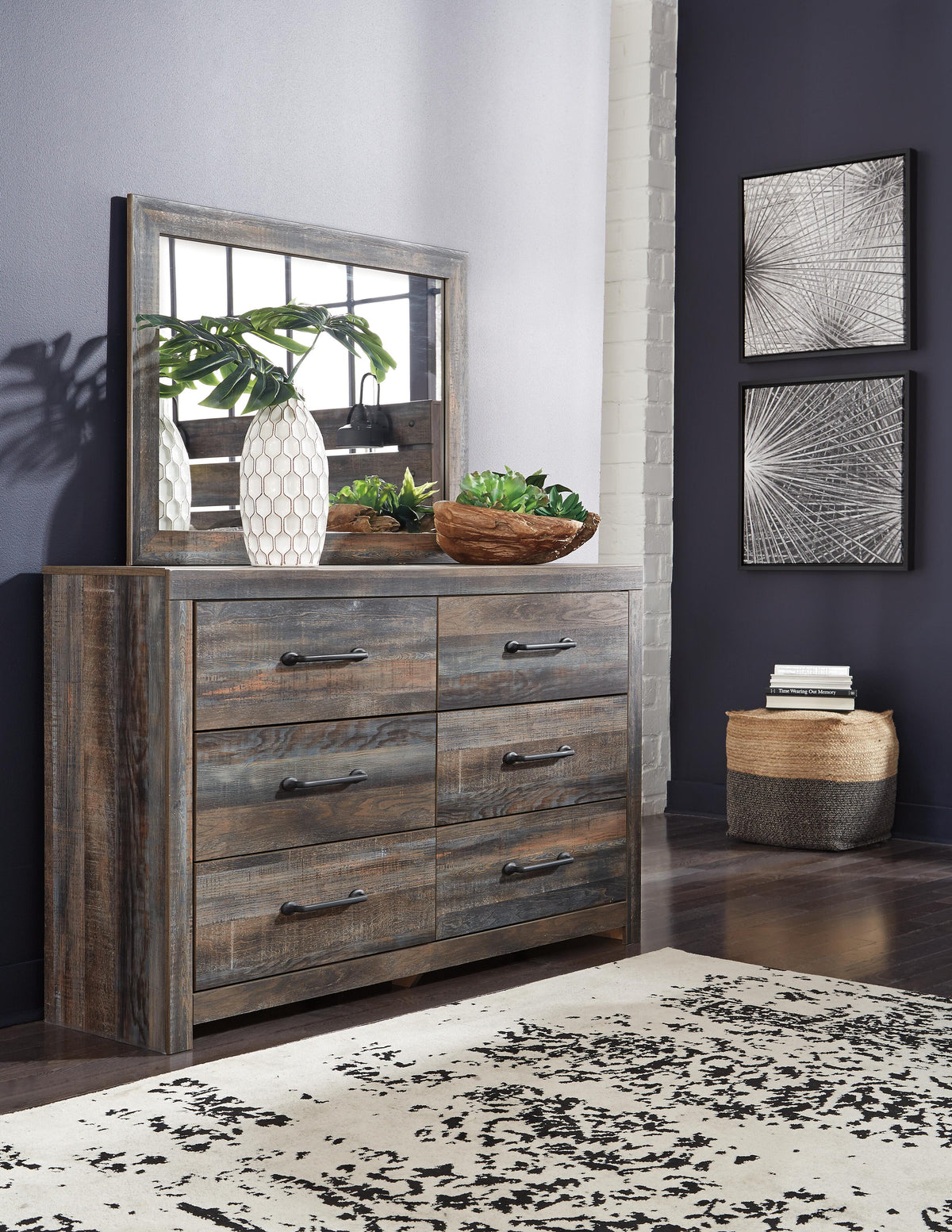 Drystan Dresser with Mirrors