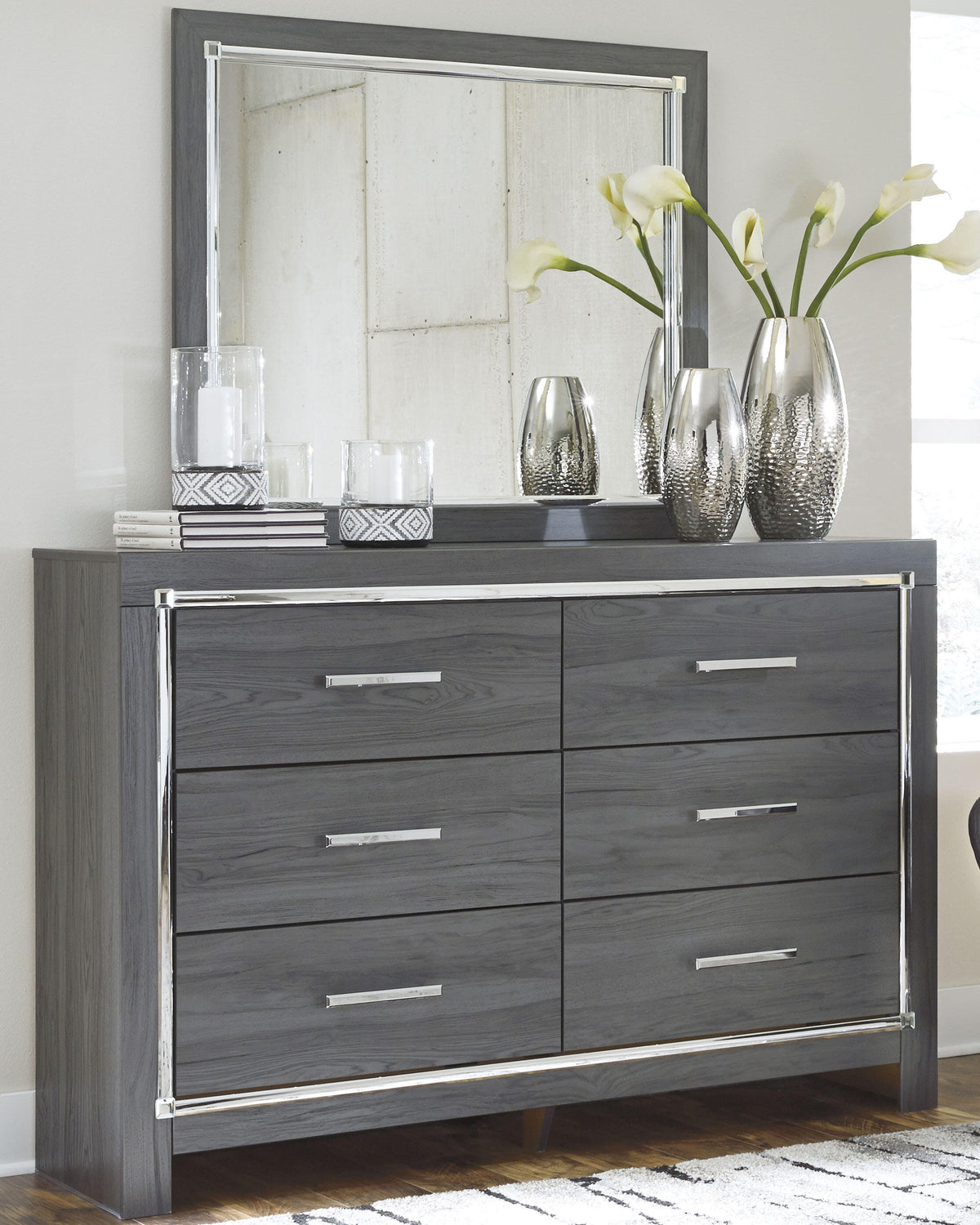 Lodanna Dresser with Mirrors