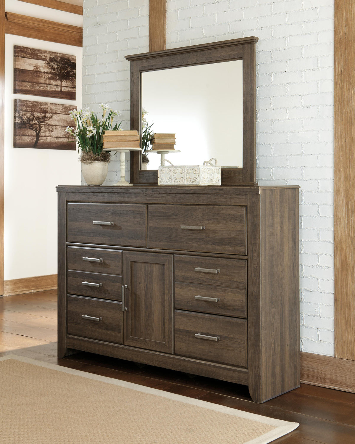 Juararo Bedroom Sets