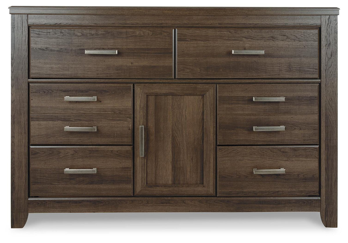 Juararo Dresser with Mirrors