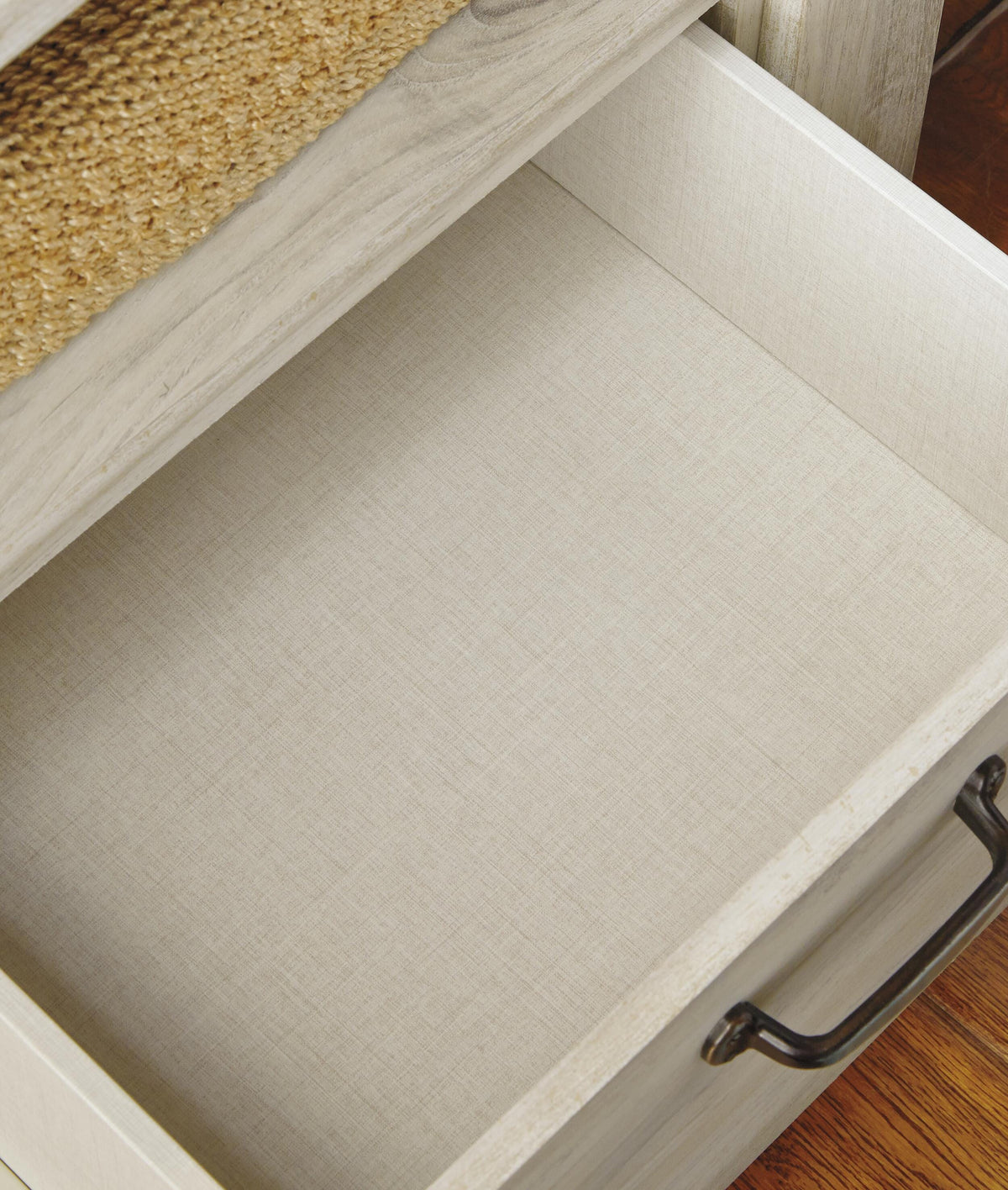 Bellaby Dressers