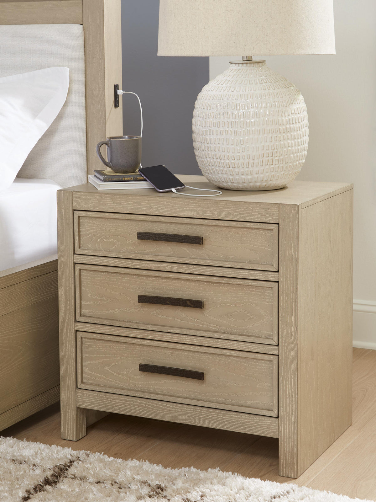 Calmoro Bedroom Sets