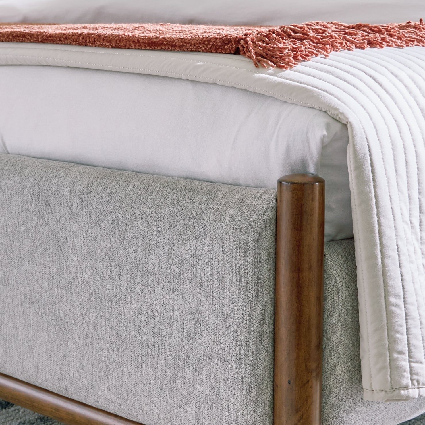 Lyncott Queen Upholstered Panel Bed