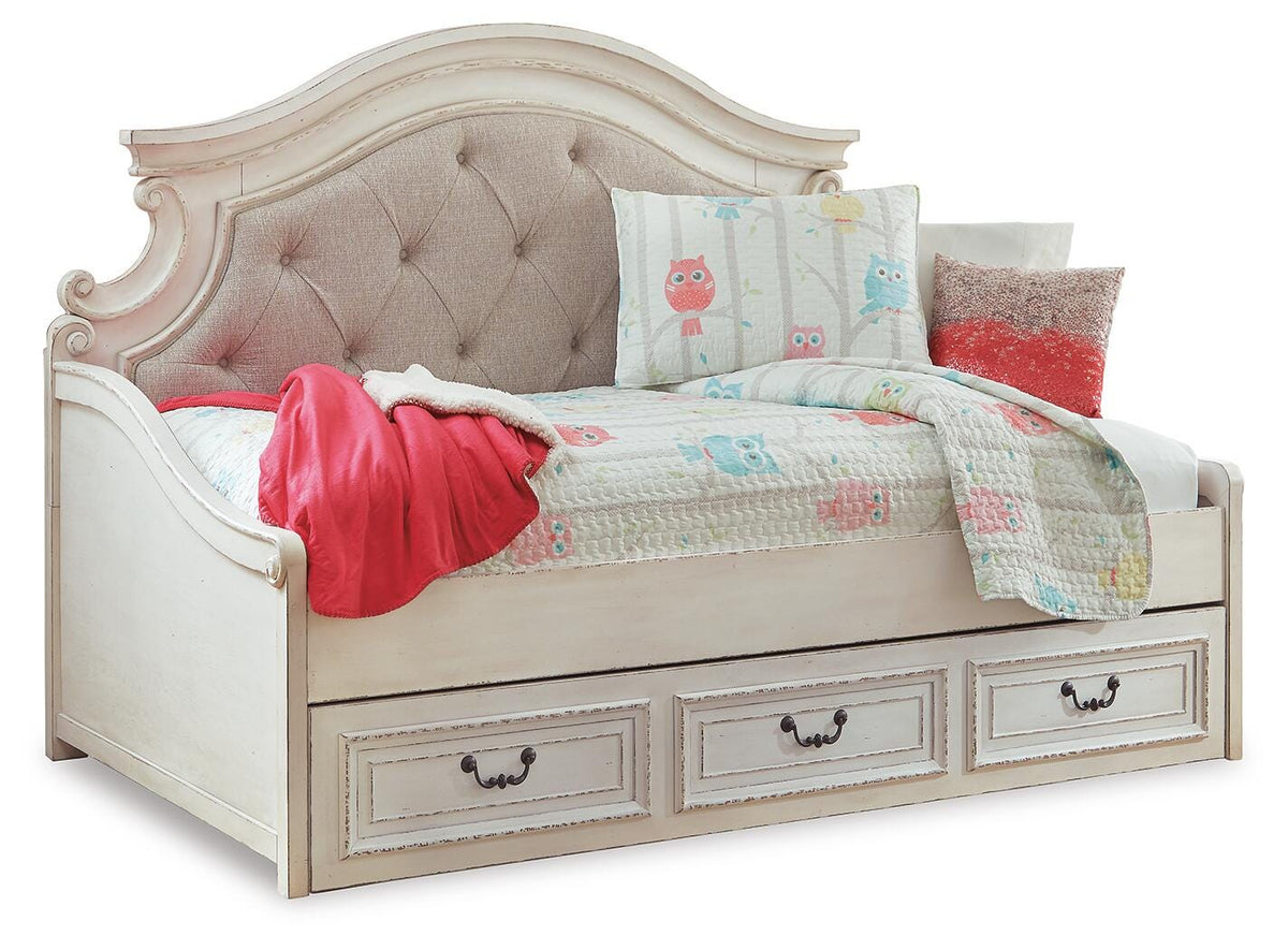 Realyn Beds