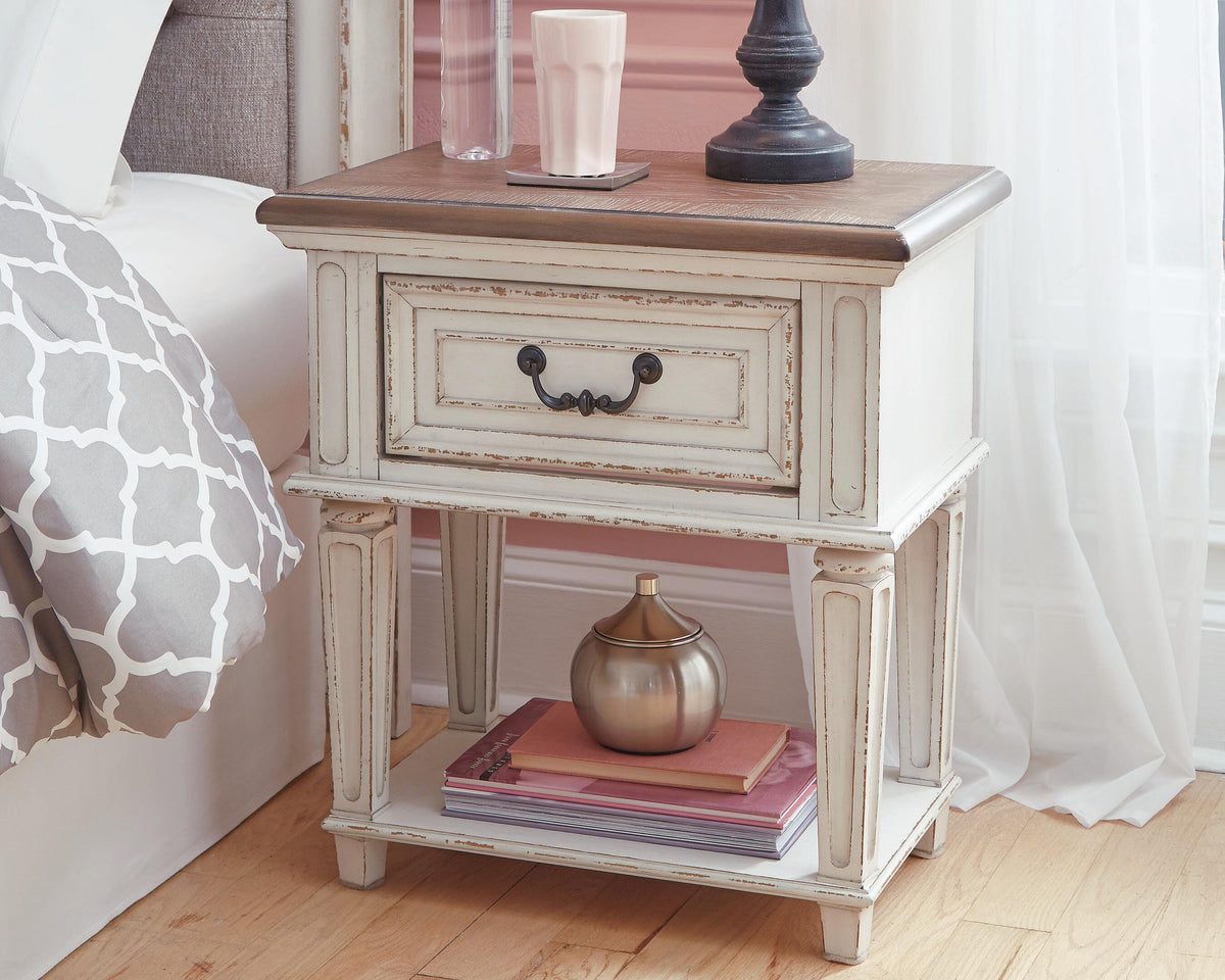 Realyn Nightstands